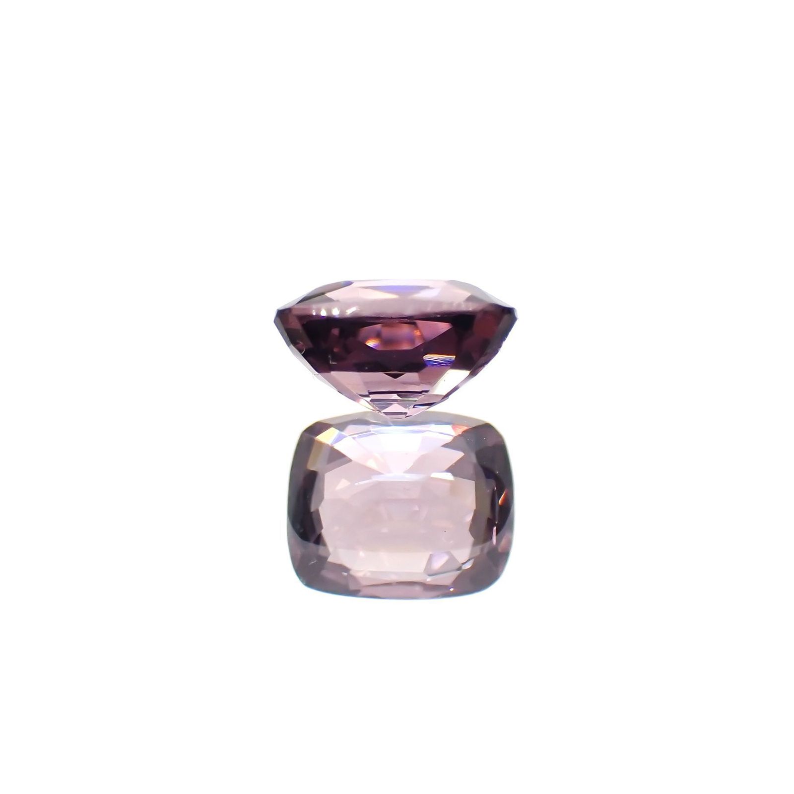 パープルスピネル(宝石名スピネル)ビルマ産 識別済 1.16ct / 6.7x5.7mm前後 [231124303]