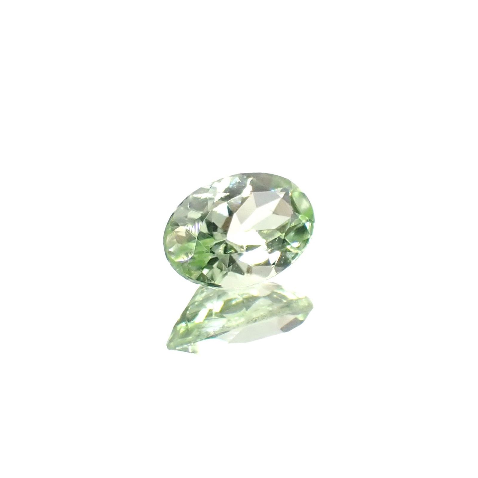 ミントペリドット パキスタン/ノルウェー産 0.48ct / 6.1x4.1mm前後 [250730636]