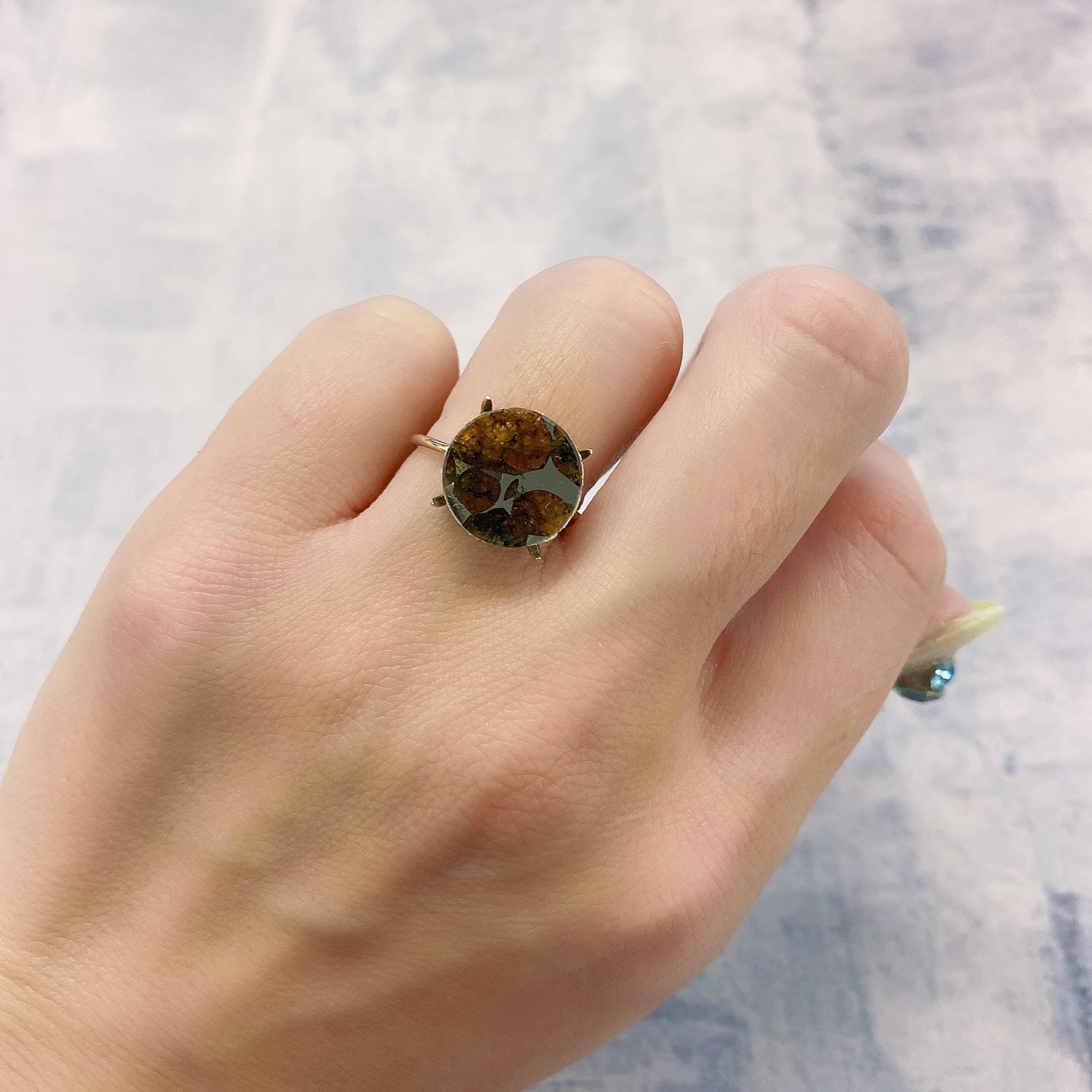 パラサイト隕石Sericho トリプレット 発見地：ケニア 4.00ct[220114154]12.2x12.2mm前後