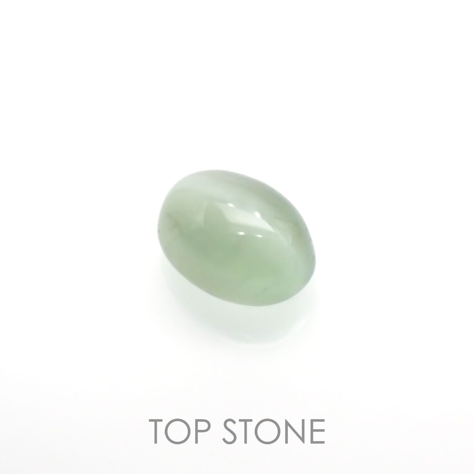 バナジウムコーネルピンキャッツアイ(宝石名コーネルピン)タンザニア産 0.68ct 識別済[221219199]5.9x4.3mm前後