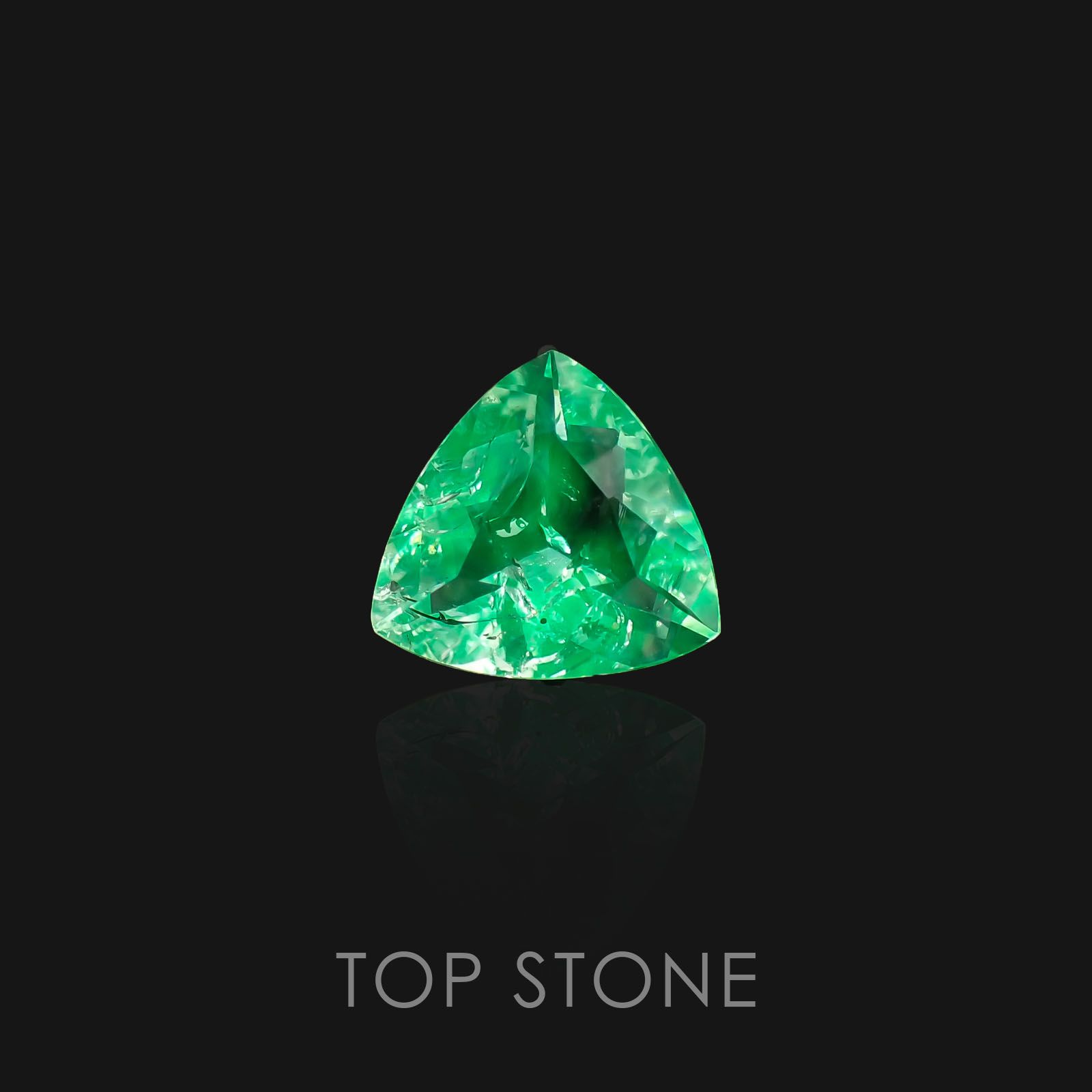 ハイアライトオパール メキシコ産 ルース 1.19ct[20085262]8.2×8.1mm前後