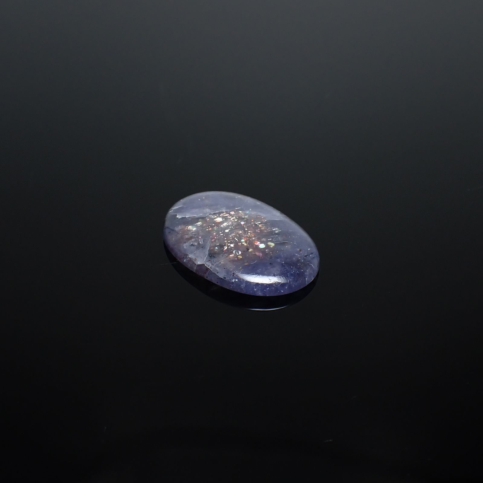 ブラッドショットアイオライト インド産 16.82ct[240226182]26.8x18.5mm前後