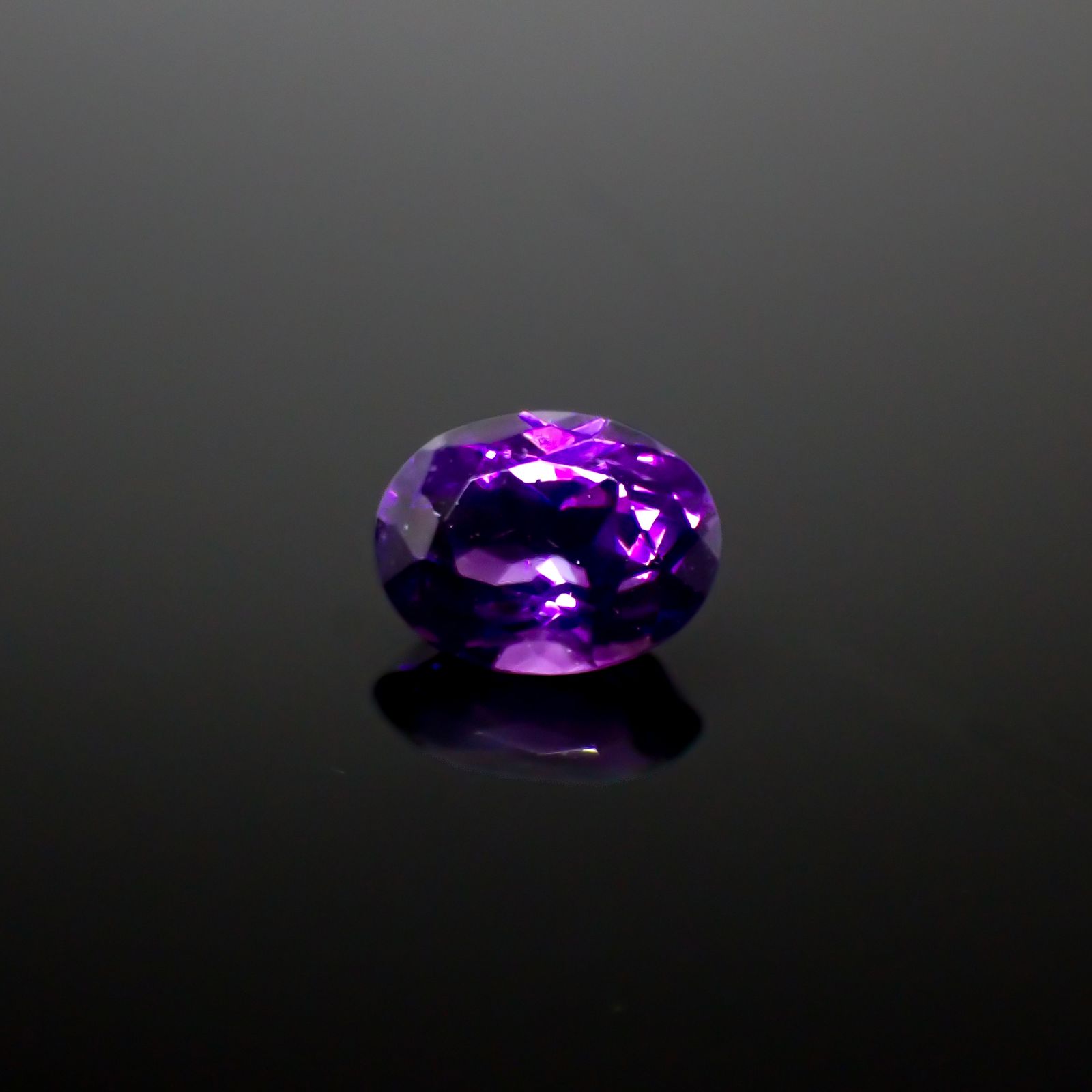カラーシフトアメジスト ブラジル/ウルグアイ産 1.24ct[240929188]8.1x6.2mm前後