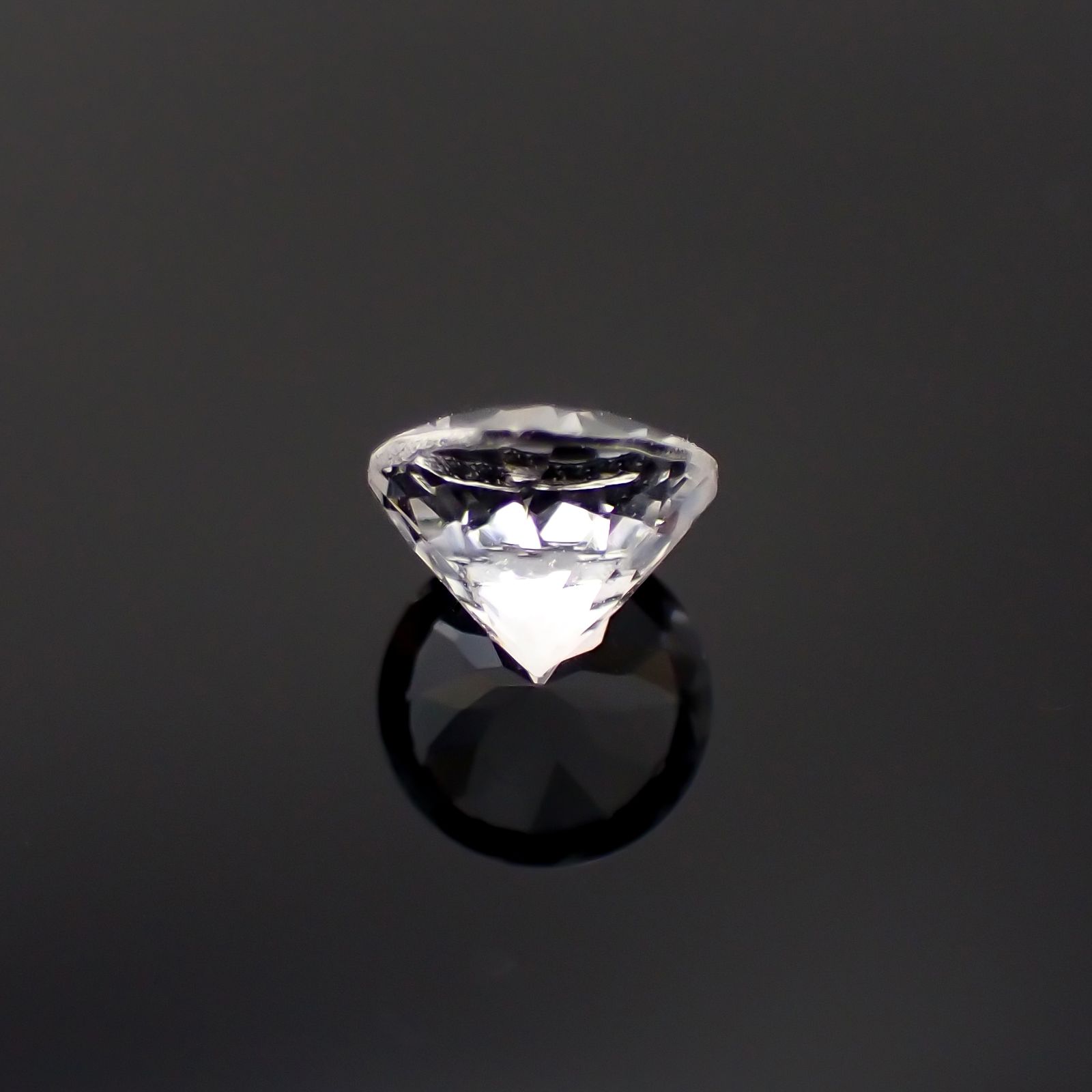 ダンビュライト(宝石名ダンブライト)メキシコ産 0.55ct 識別済[230722604]5.1x5.1mm前後