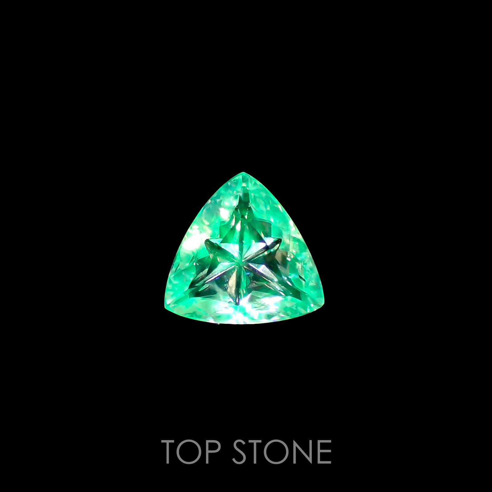 ◇甲州貴石切子Plus Three◇ハイアライトオパール カード付き(宝石名オパール)メキシコ産 1.396ct ソ付(彩珠)[220616071]8.8x9.2mm前後