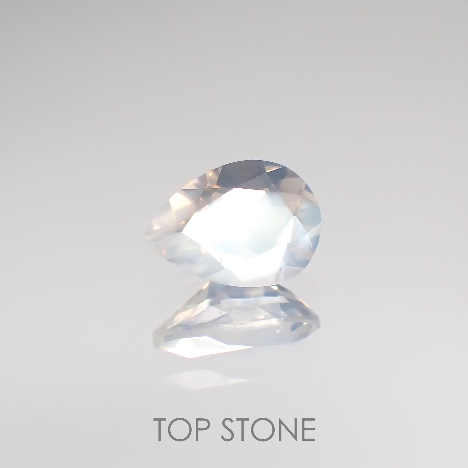 ムーンストーン(宝石名ムーンストーン) インド/スリランカ産 0.61ct 識別済[210912749]6.9×5mm前後