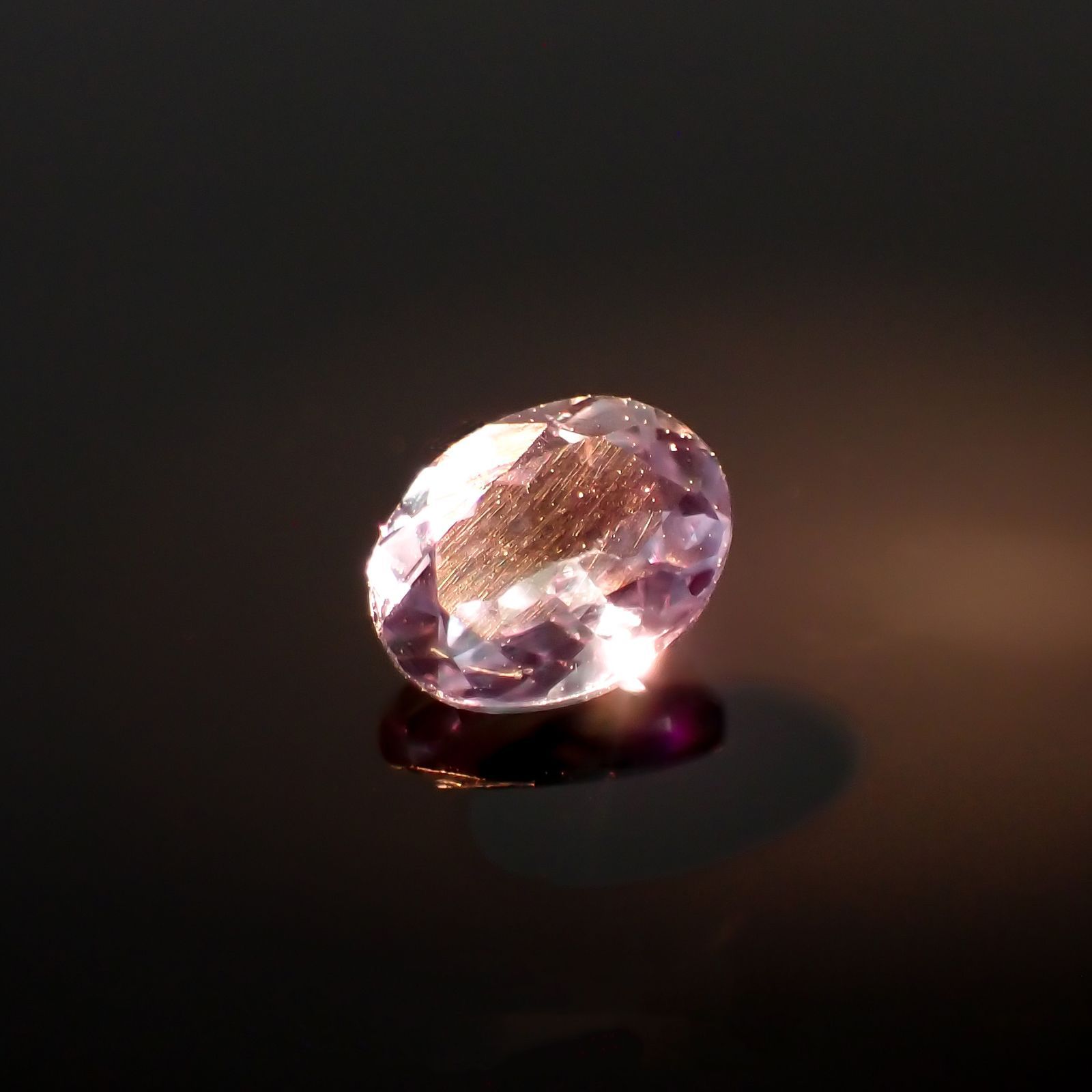 アレキサンドライト(宝石名アレキサンドライト)インド産 0.22ct 識別済[221219403]4.1x3.1mm前後