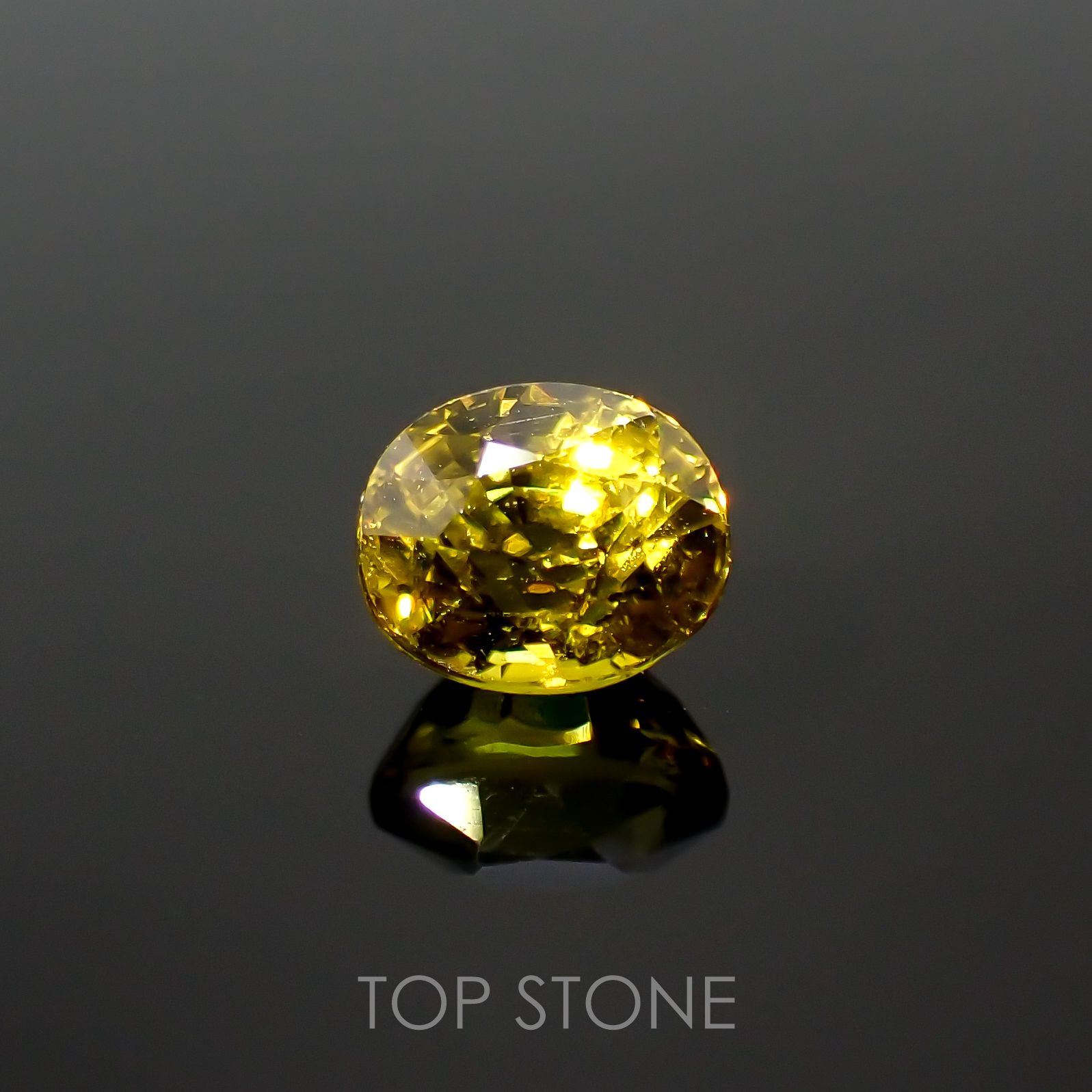 マリガーネット(宝石名グロッシュラー アンドラダイト・ガーネット)マリ共和国産 1.06ct 識別済[220115243]5.9x5mm前後