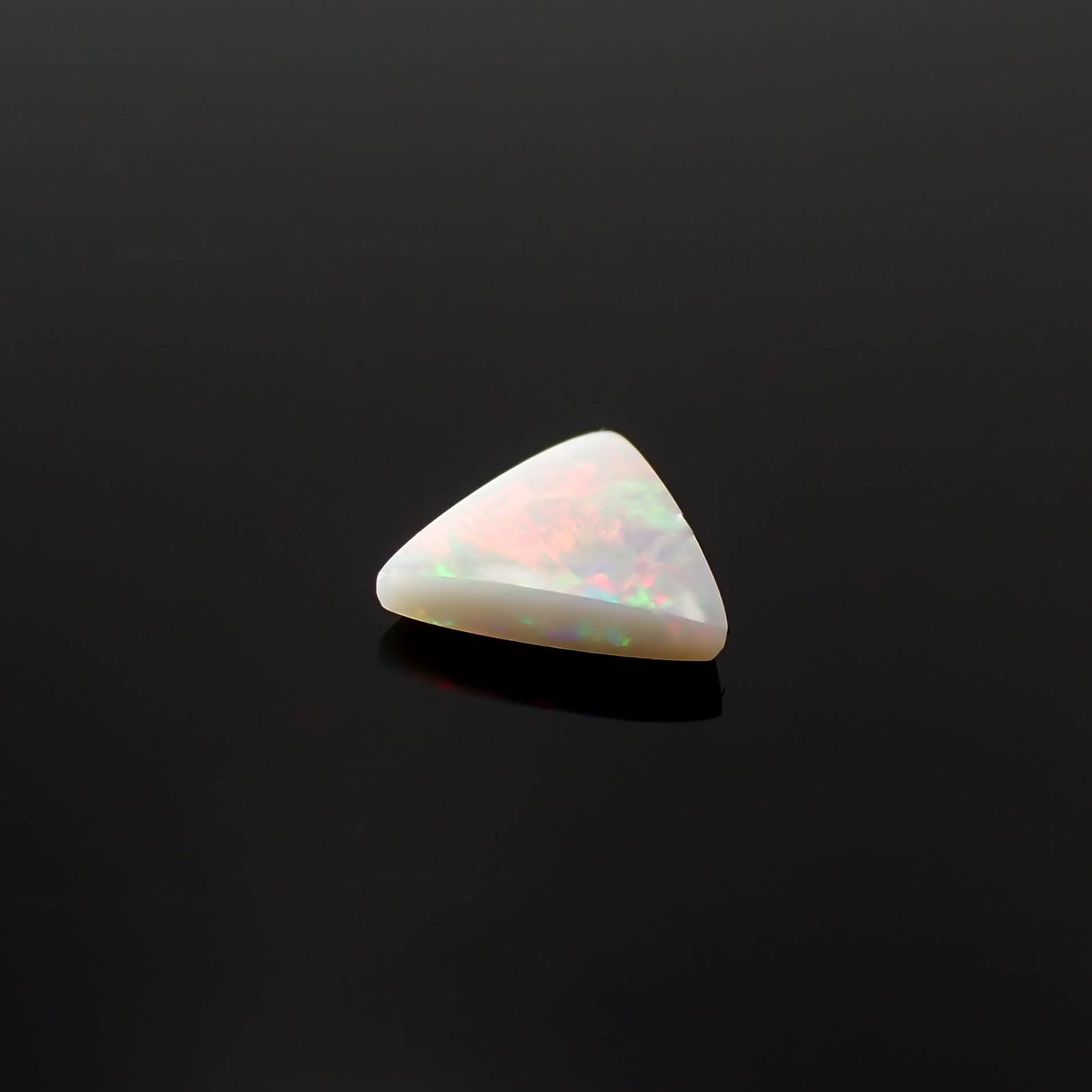 オパール オーストラリア産 0.37ct[240326651]6.7x6.1mm前後