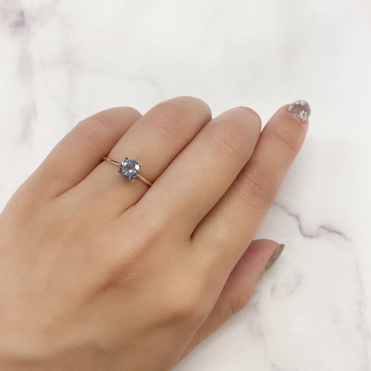 バイカラータンザナイト(ゾイサイト) タンザニア産 ルース 0.66ct[210912658]5.5×5.5mm前後