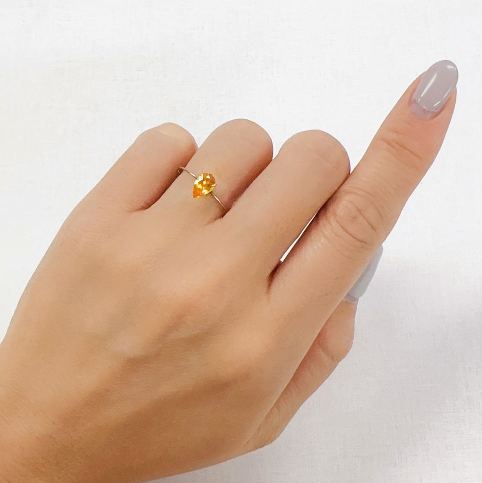 スペサルティンガーネット マンダリンオレンジカラー(宝石名ガーネット)ナイジェリア産 0.80ct 識別済[230923392]7.3x4.6mm前後