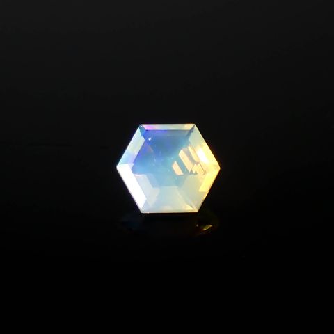 ◇ヘキサゴンカット◇エチオピアオパール エチオピア産 0.22ct[240226217]4.6x4.5mm前後