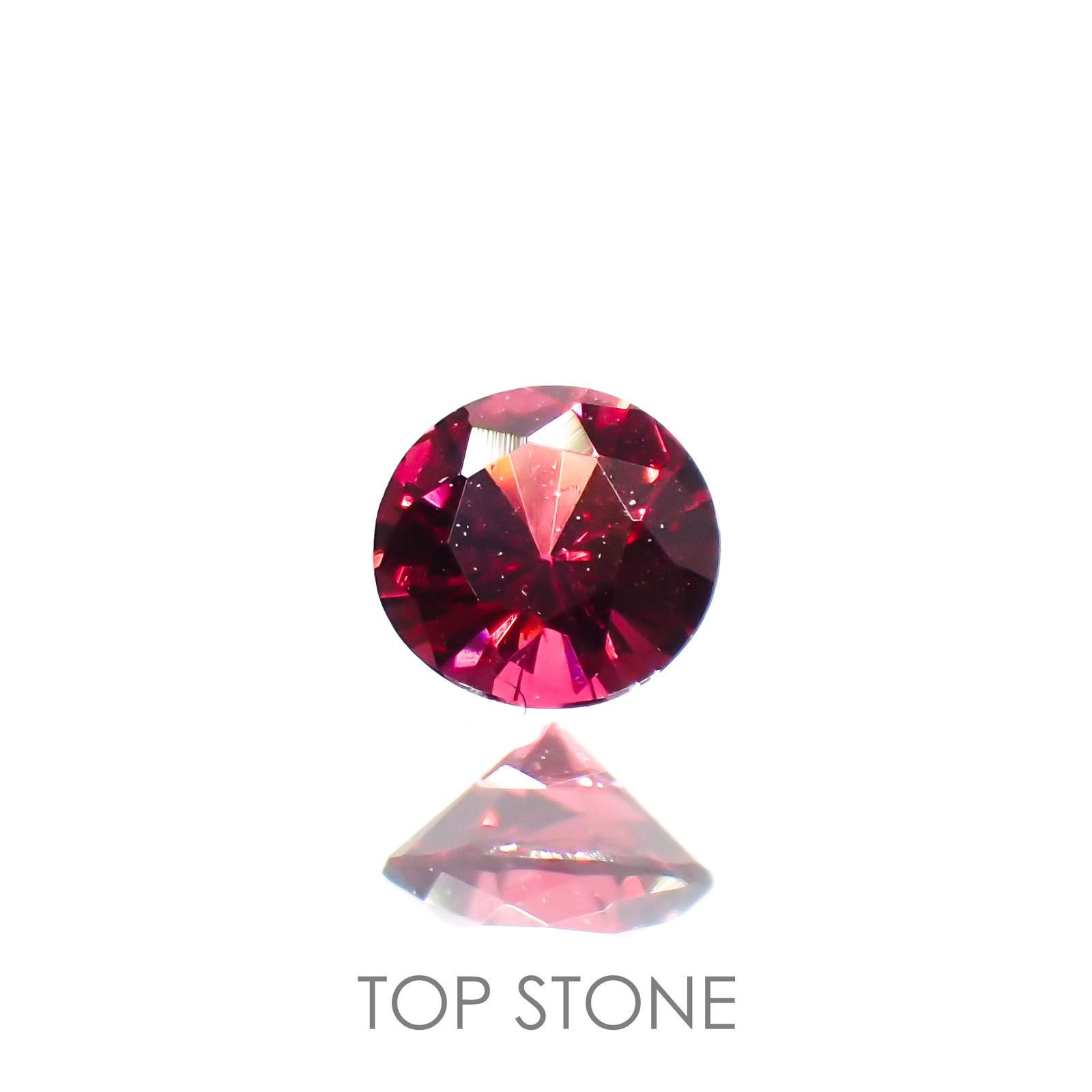 レッドスピネル(宝石名レッド・スピネル)タンザニア産 0.13ct 識別済[220114322]3.1x3.1mm前後