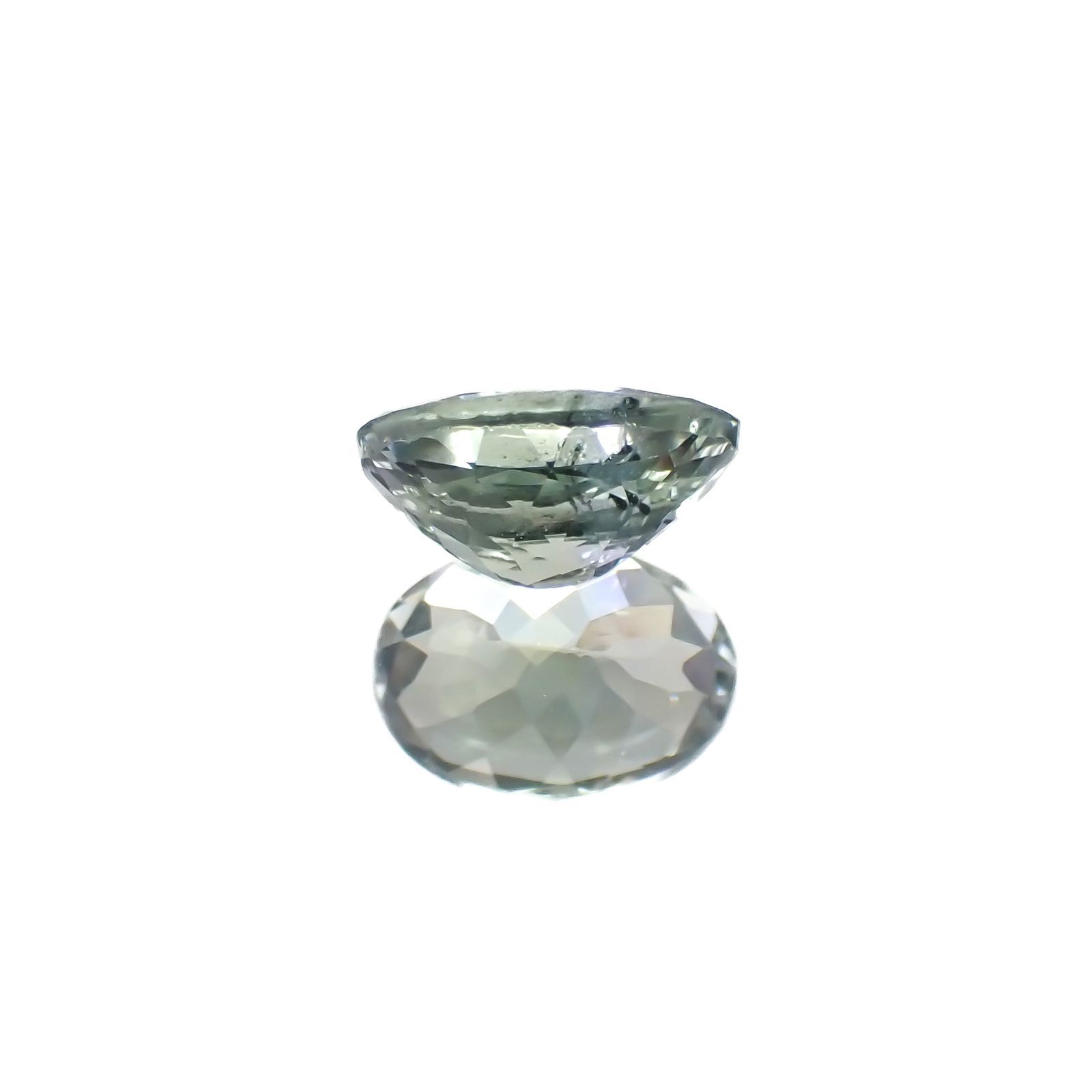 バイカラータンザナイト(宝石名タンザナイト)タンザニア産 0.68ct 識別済[220917745]6.4x4.6mm前後