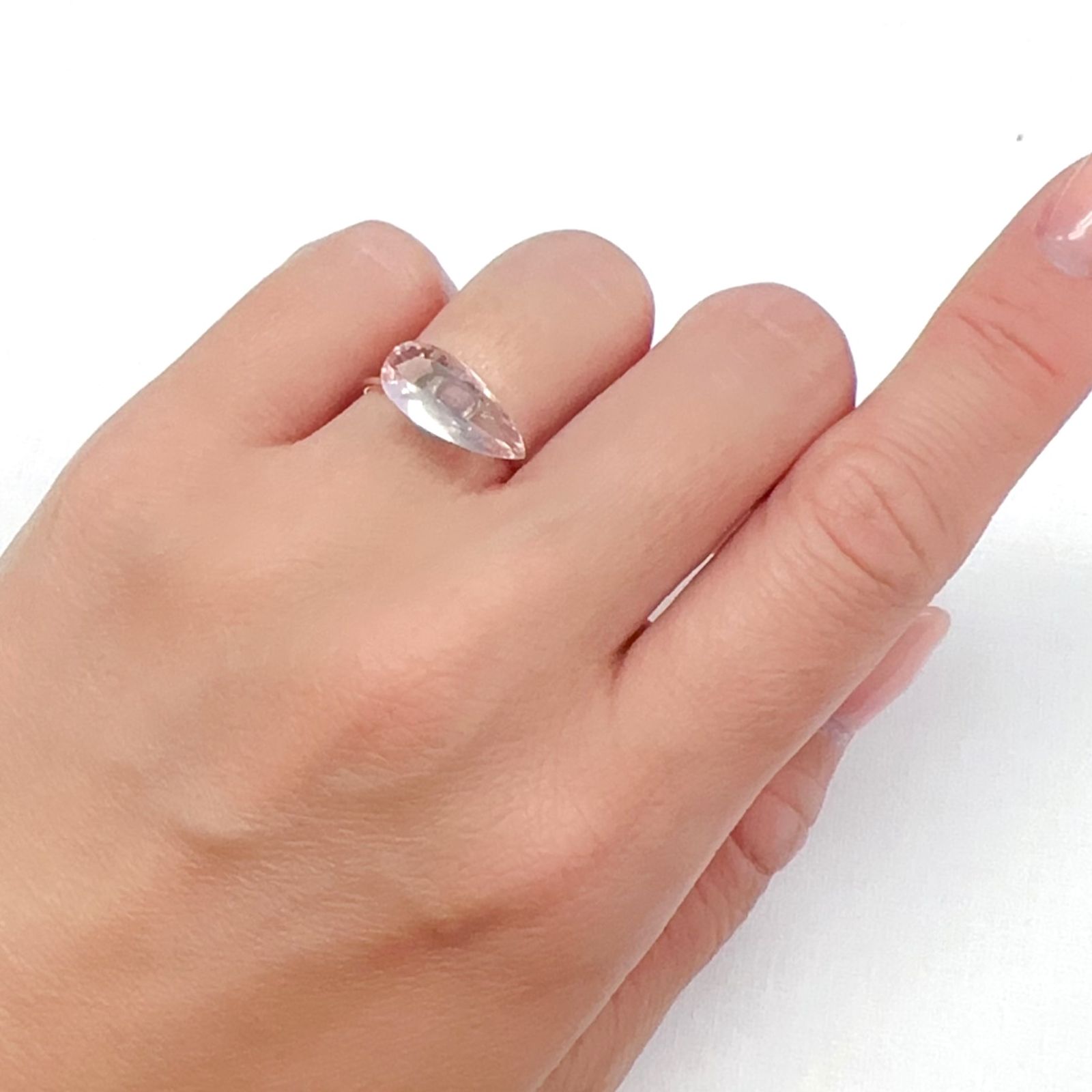 モルガナイト ナイジェリア産 1.78ct[240427166]15.1x7mm前後