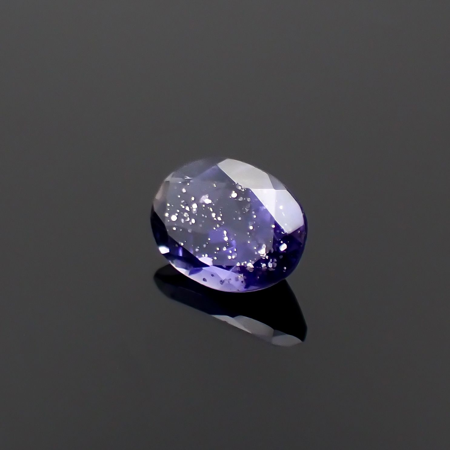 アイオライトサンストーン インド/ブラジル産 0.58ct[230923338]6.7x4.9mm前後
