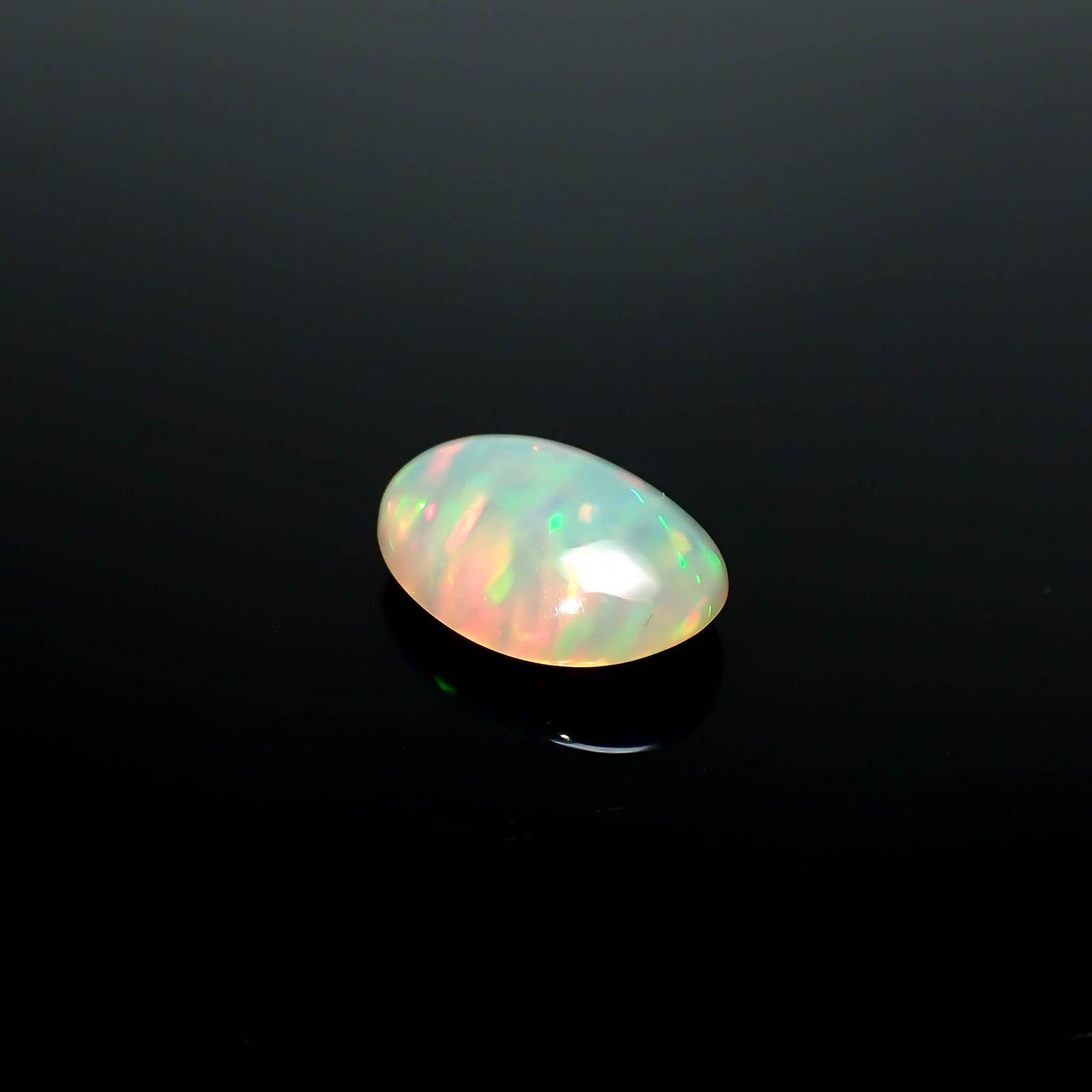 ブラックオパール(宝石名オパール/加熱処理)エチオピア産 4.73ct 識別済[240226259]15.8x11.4mm前後