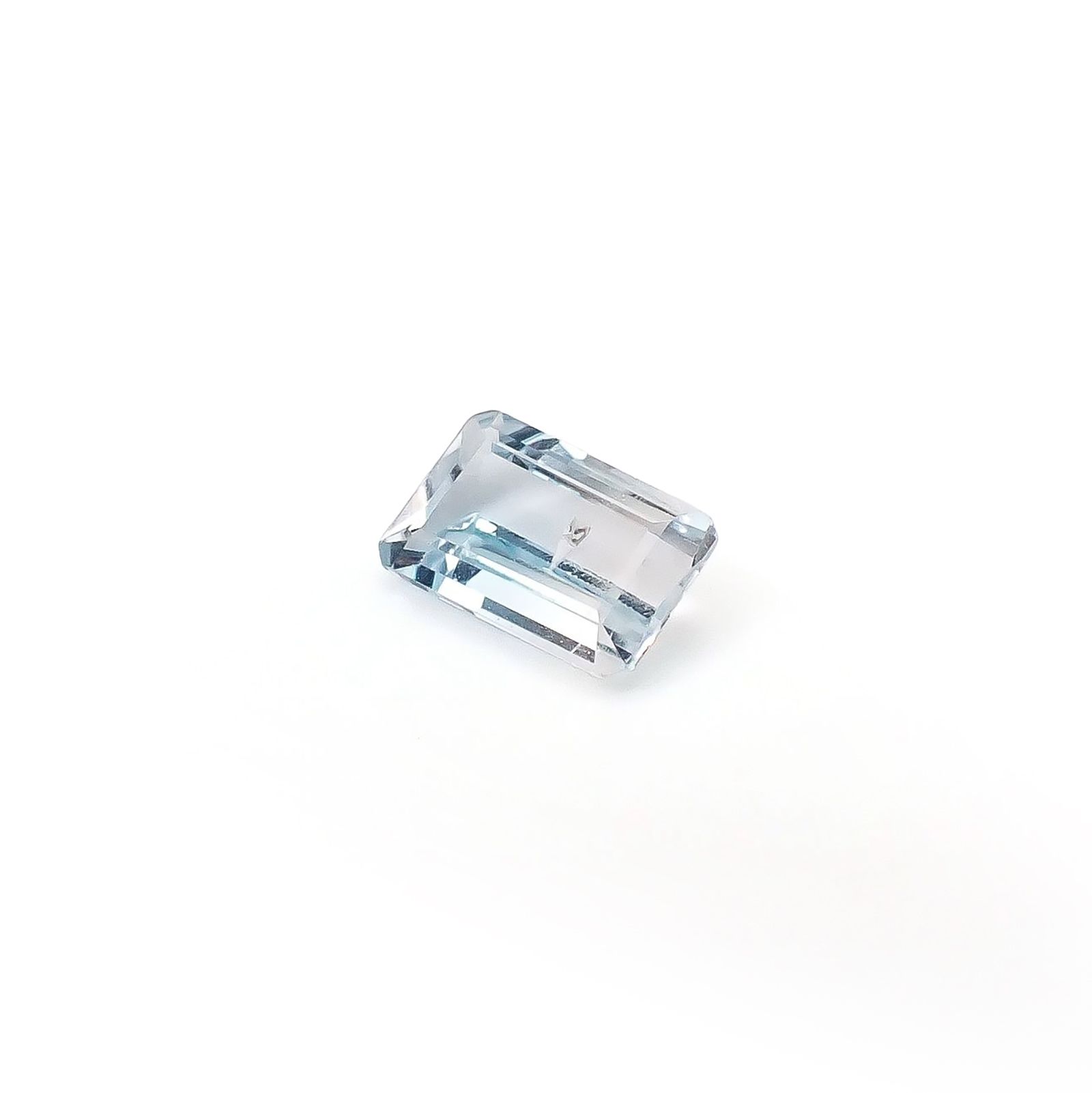 バイカラートパーズ 非加熱 ブラジル産 1.08ct / 7.8x4.9mm前後 [260331801]