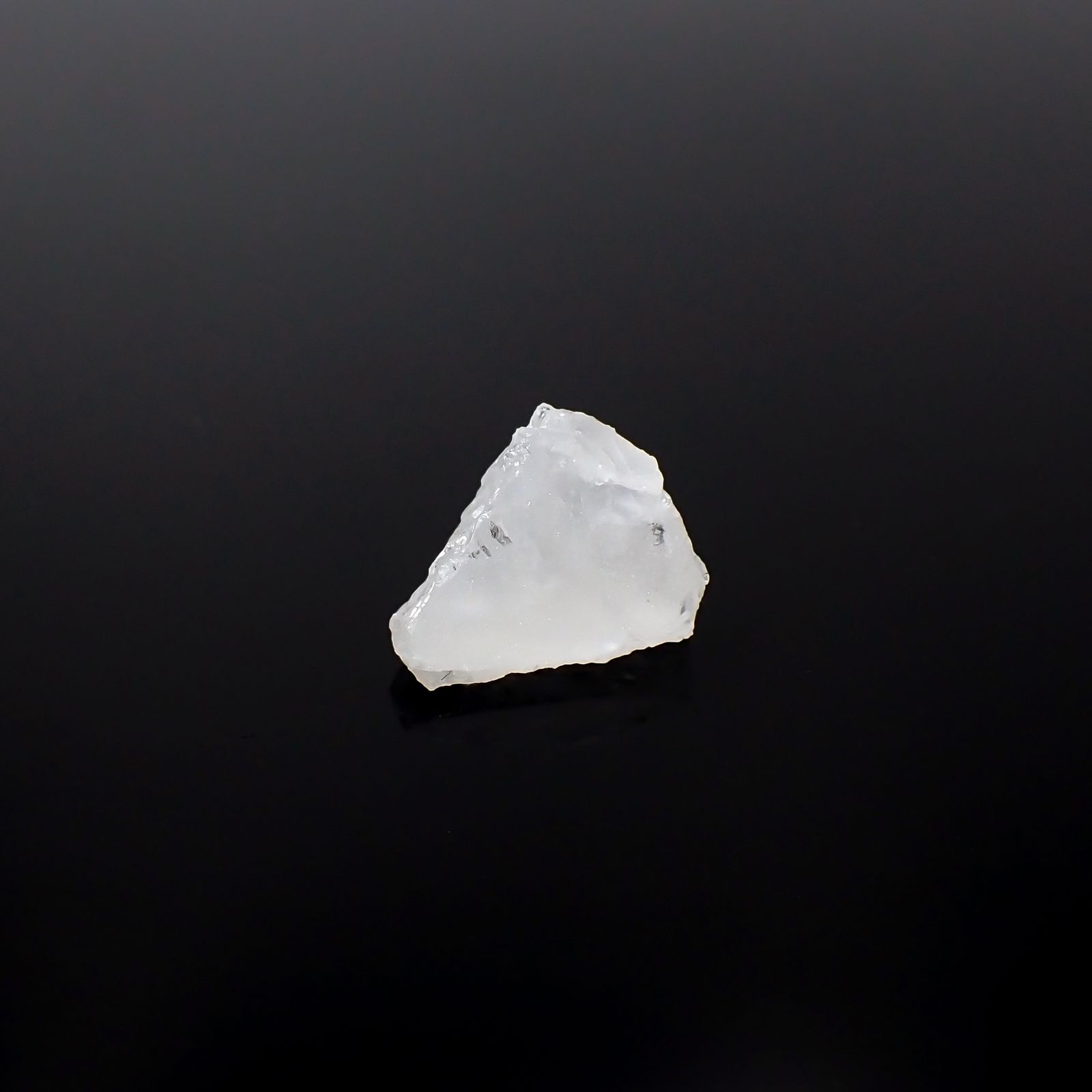 フェナカイト 原石 ロシア産 3.87ct[231225160]12.4x10.8mm前後