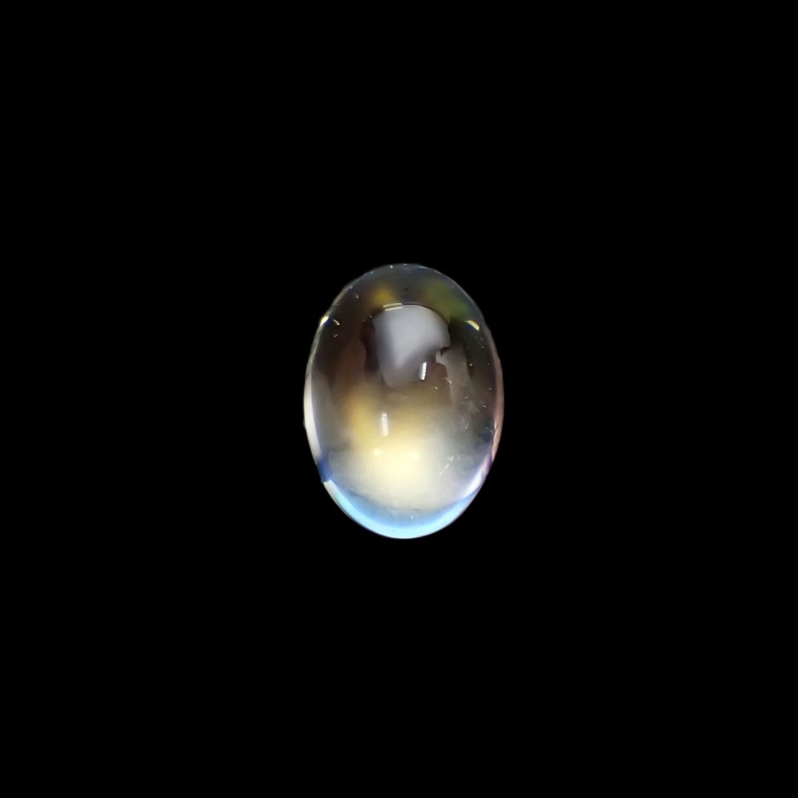 レインボームーンストーン(宝石名アンデシン)インド・タミルナードゥ州産 0.66ct 識別済[220515820]6.8x4.9mm前後