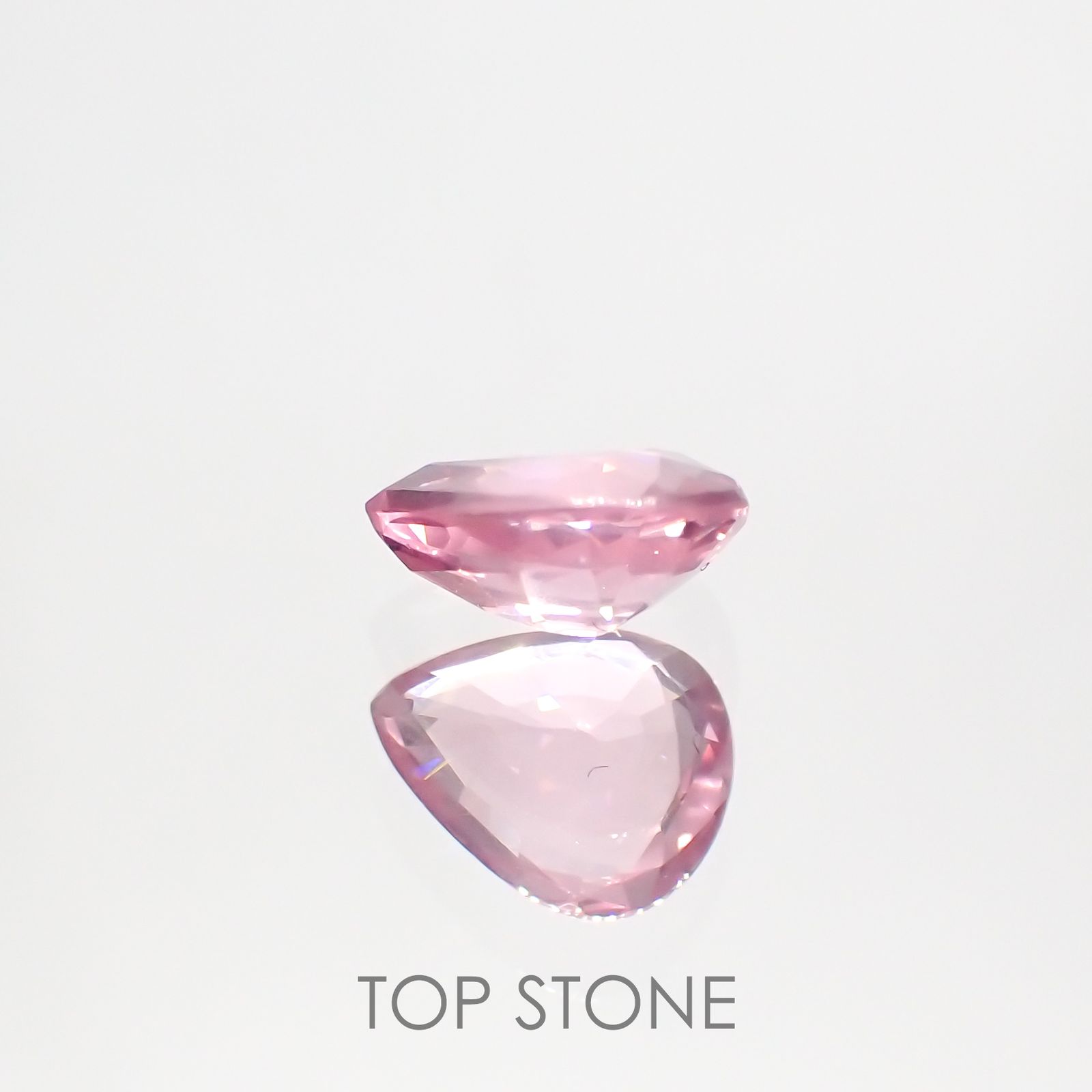 シルキーピンクスピネル(宝石名ピンク・スピネル) タンザニア産 0.60ct 識別済[210912904]6.2×4.9mm前後