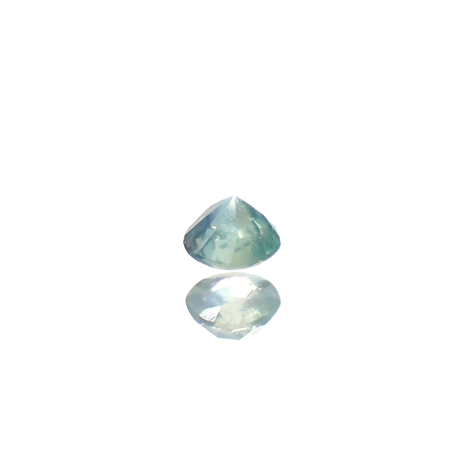 アレキサンドライトキャッツアイ ブラジル産/EmeraldMains社製 0.046ct[240527603]2.2x2.2mm前後