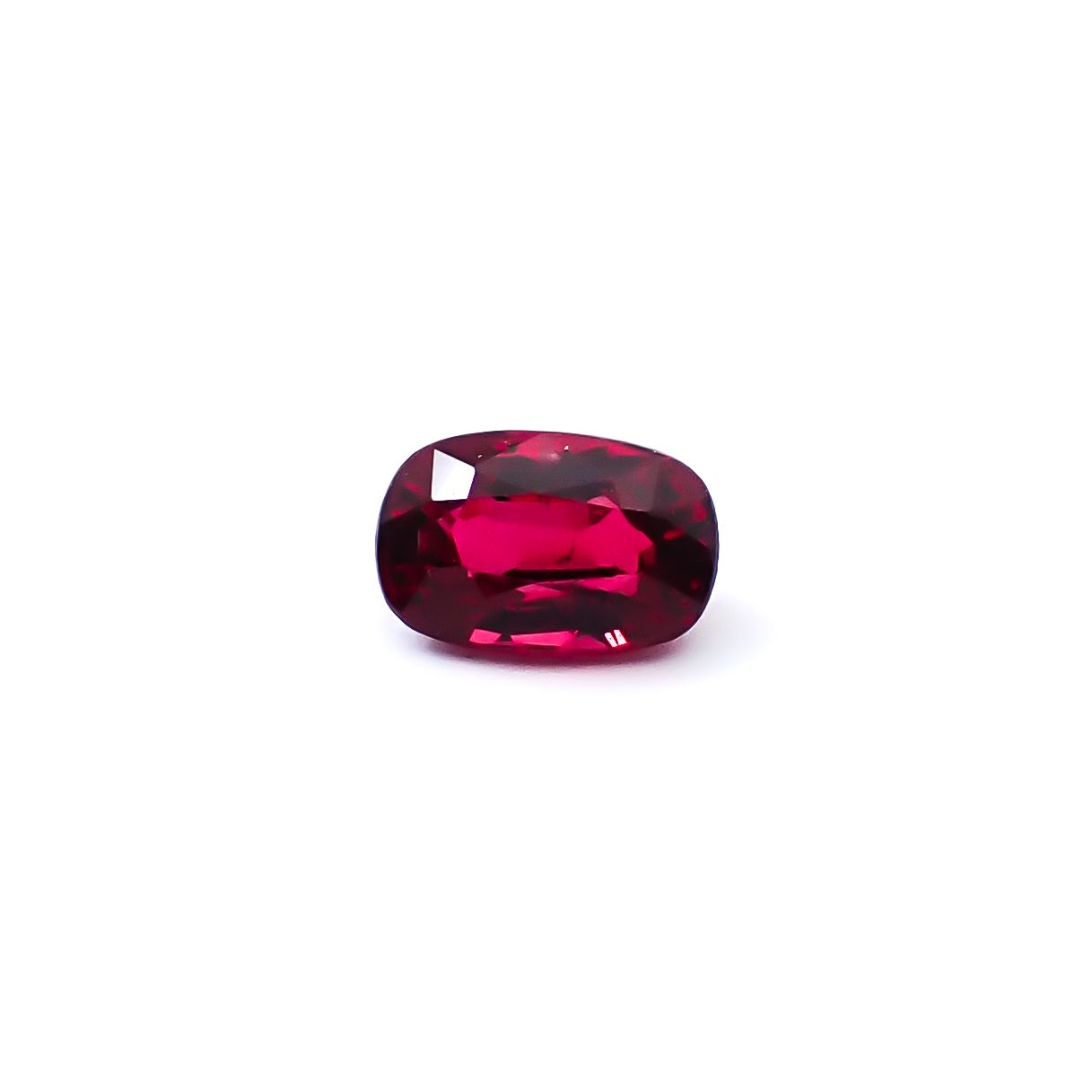 ジェダイスピネル(宝石名スピネル/別名ジェダイスピネル)ビルマ産 GUILD鑑付 0.41ct / 5.36x3.52mm前後 [260732538]