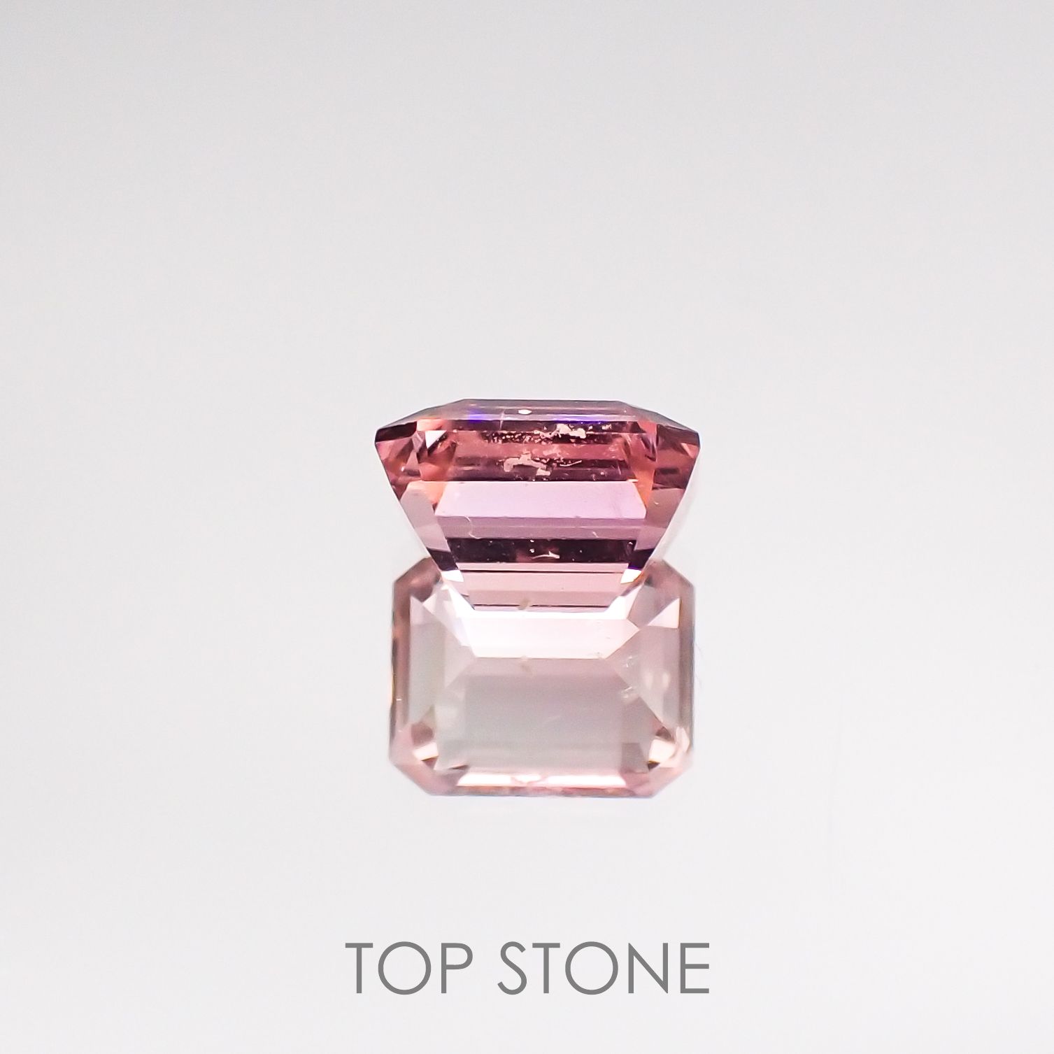 ピンクトルマリン パパラチャカラー(宝石名ピンク・トルマリン) ルワンダ産 1.170ct ソ付(彩珠)[210711592]6.6×5.3mm前後