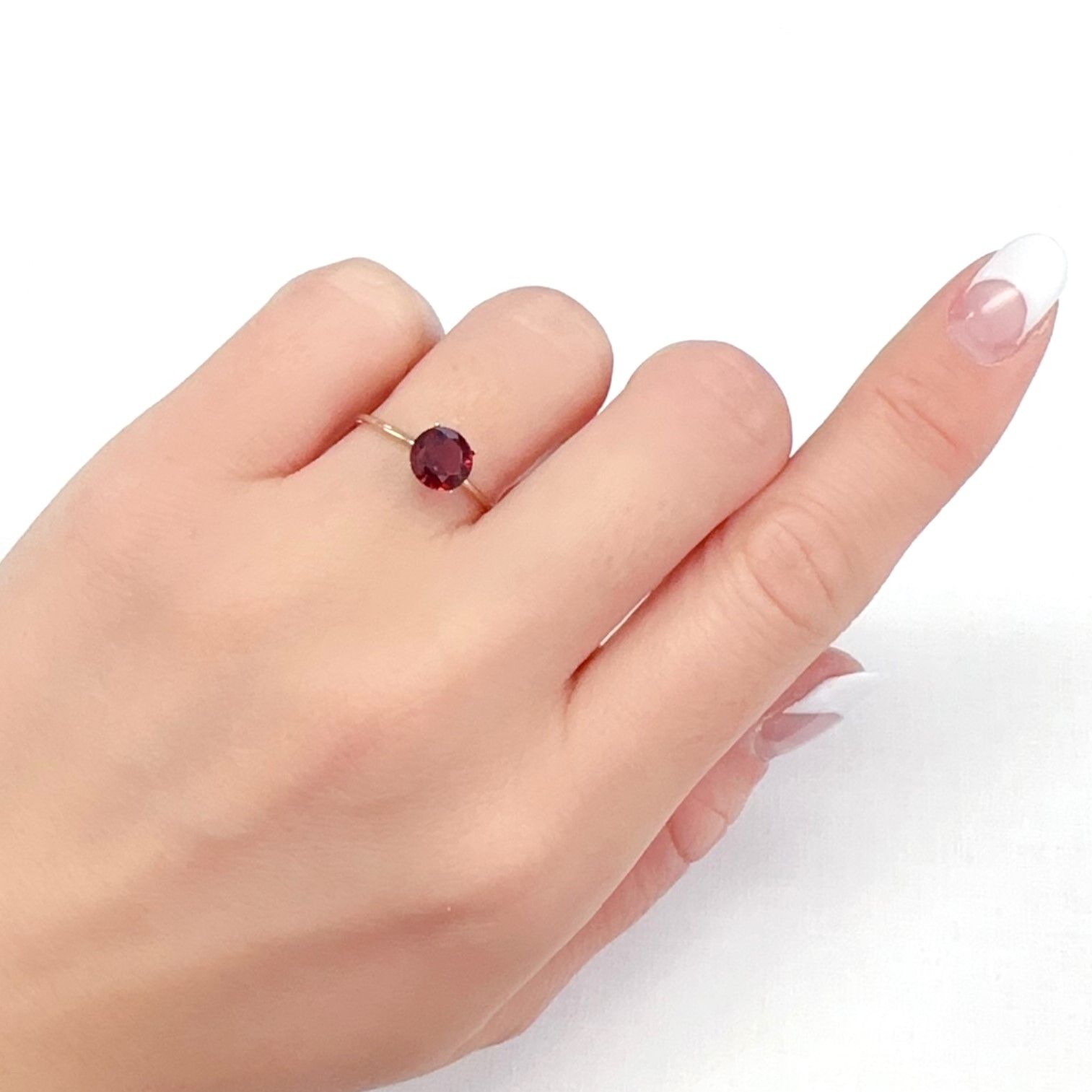 パイラルスパイトガーネット モザンビーク産 1.18ct[231225209]6.4x6.4mm前後