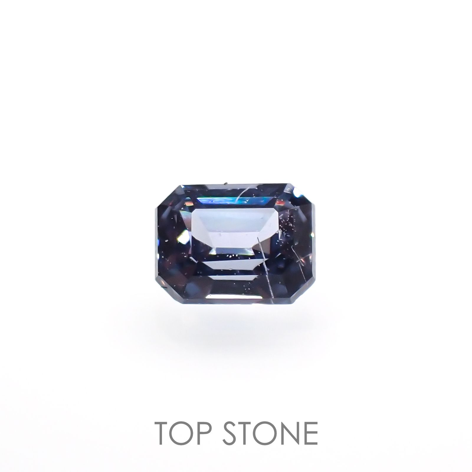 カラーチェンジガーネット アレキタイプ(宝石名ガーネット)マダガスカル・ベキリー産 0.12ct 識別済[220616549]2.9x2.2mm前後