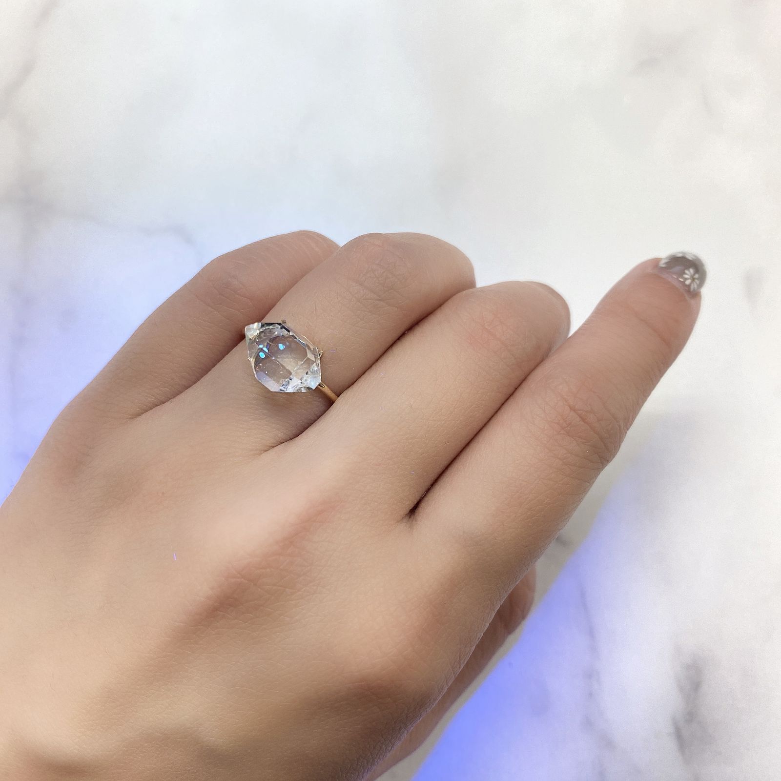 オイルインクォーツ パキスタン産 ルース 3.65ct[210911445]12.2×8.4mm前後