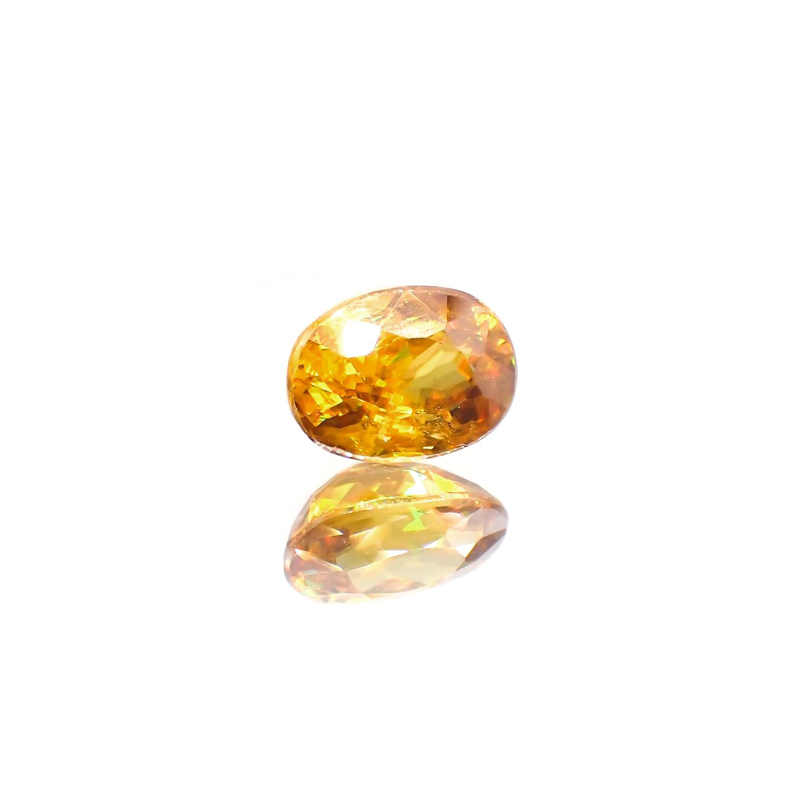 ゴールデンスフェーン(宝石名スフェーン) マダガスカル産 1.63ct 識別済[210812763]8.1×5.7mm前後