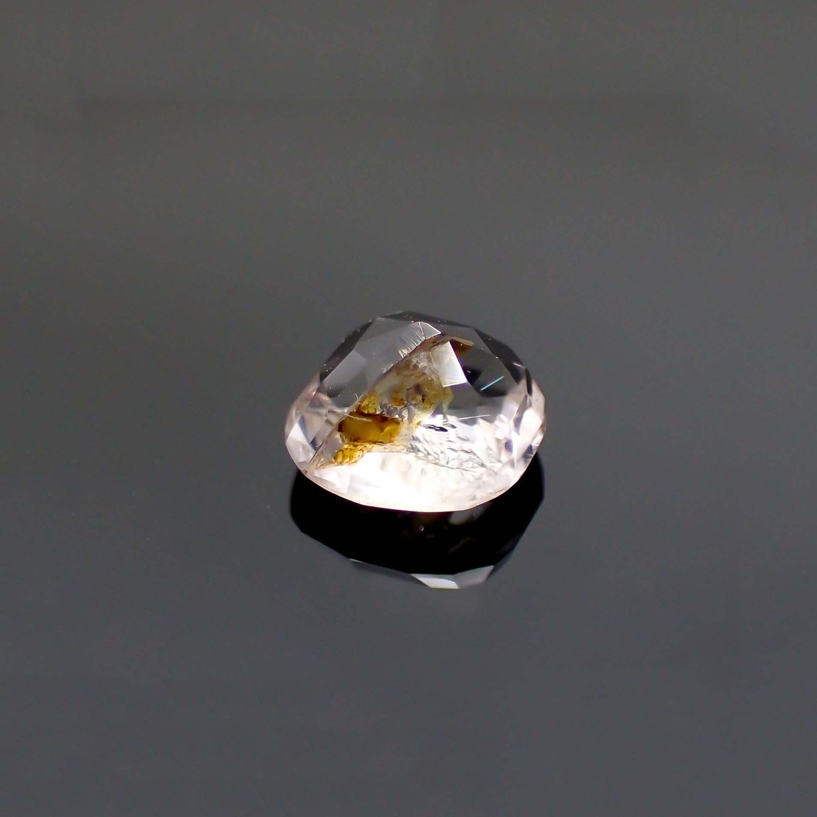 ポードレッタイト(宝石名ポードレッタイト)ビルマ産 ソ付(彩珠) 0.365ct / 4.7x4.5mm前後 [260722812]