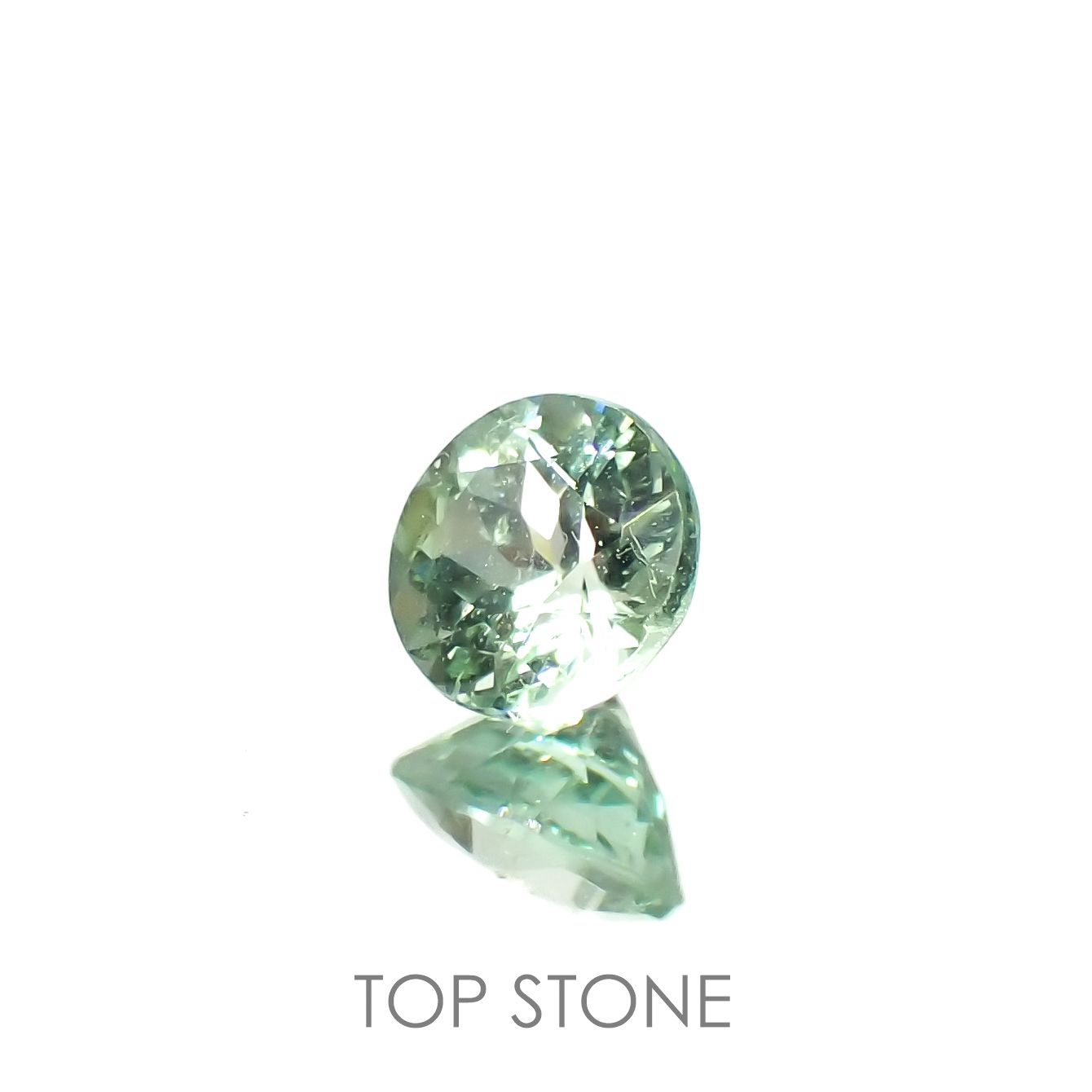 バナジウムコーネルピン(宝石名コーネルピン)タンザニア・タンガ州産 0.36ct 識別済[230320931]4.4x4.3mm前後