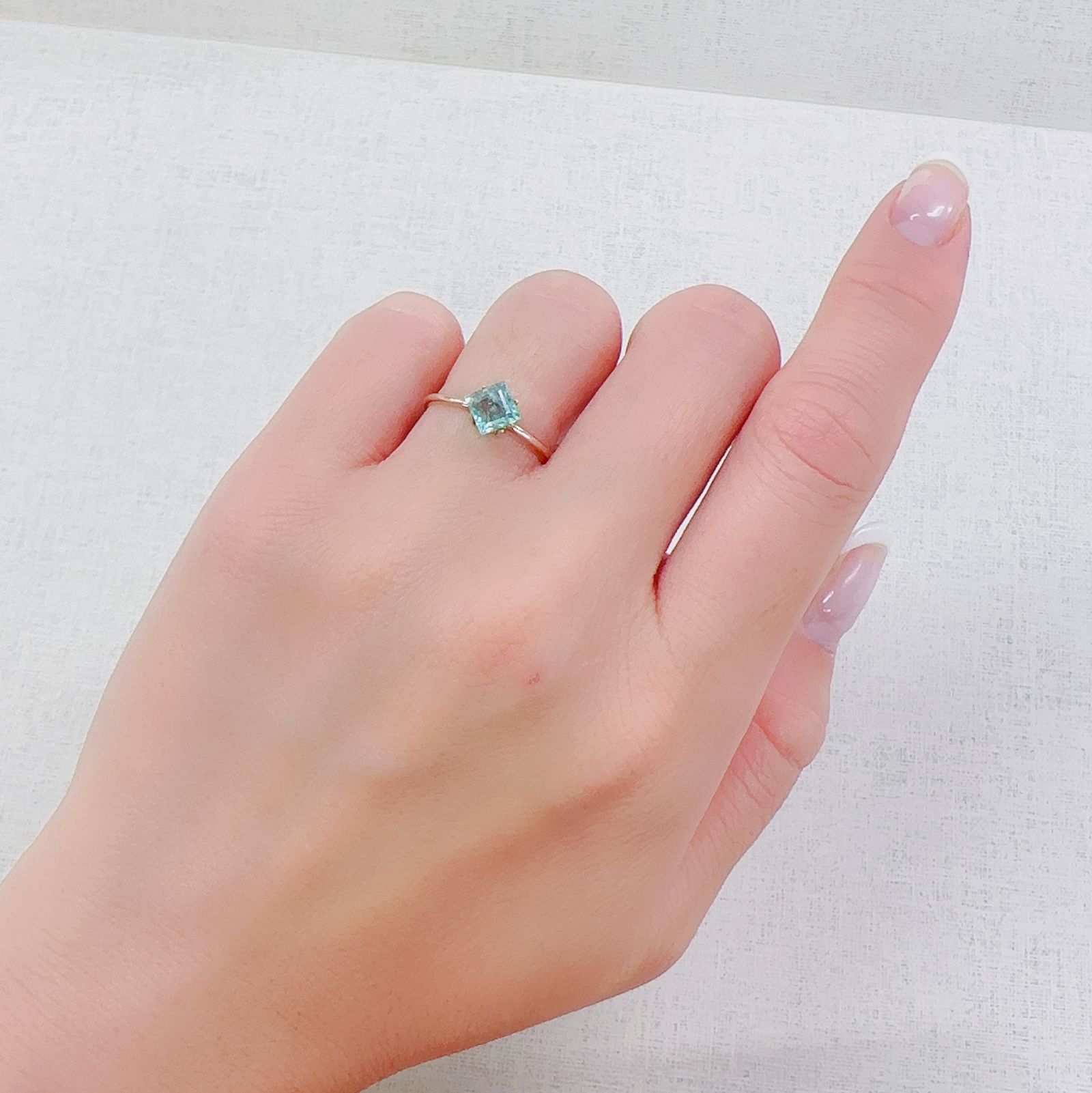 フローライト フルオレッセンス イギリス・ロジャリー鉱山産 0.78ct[230522141]5.1x5.1mm前後