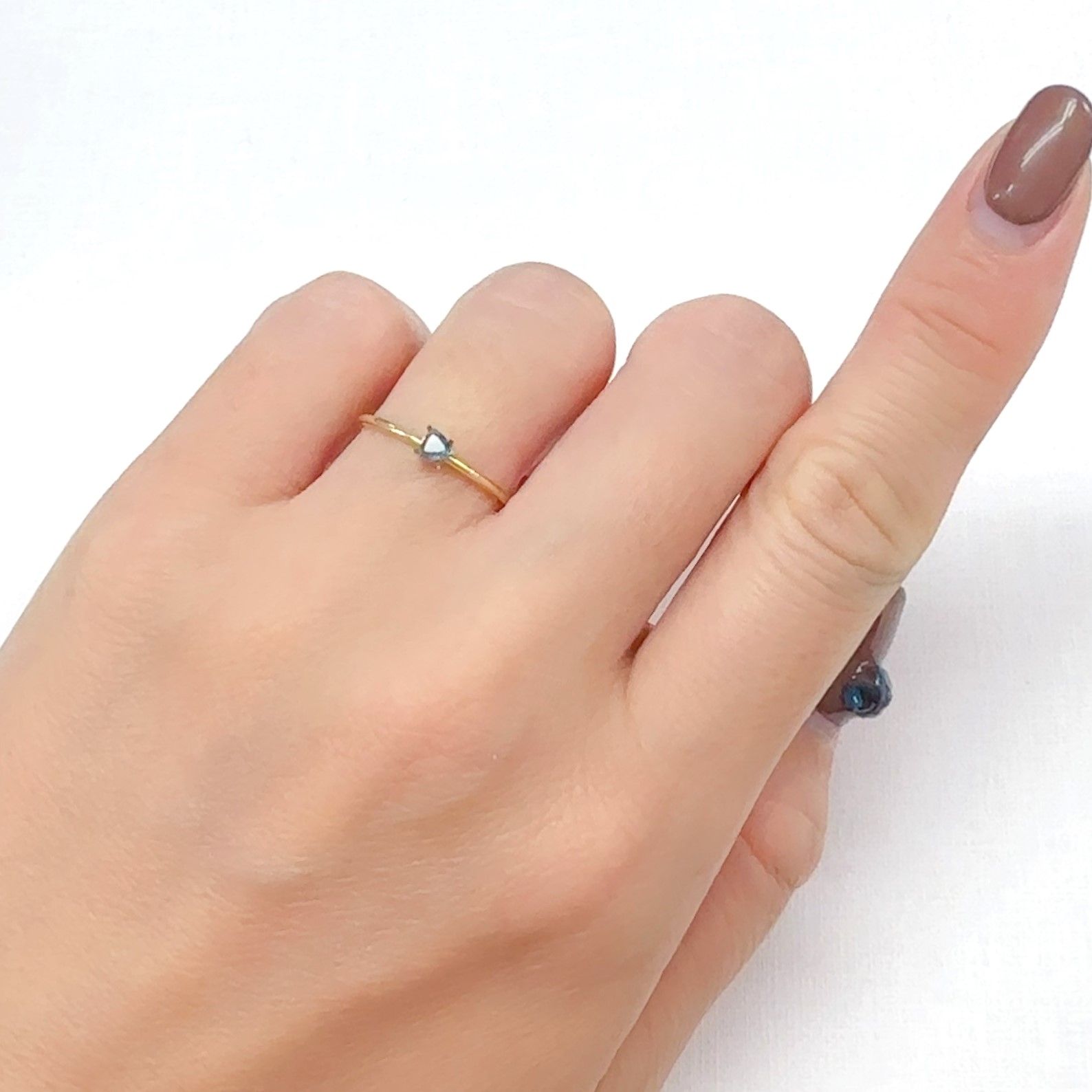 ブルーコーネルピン(宝石名ブルー・コーネルピン)タンザニア産 0.12ct 識別済[240527686]3x3mm前後