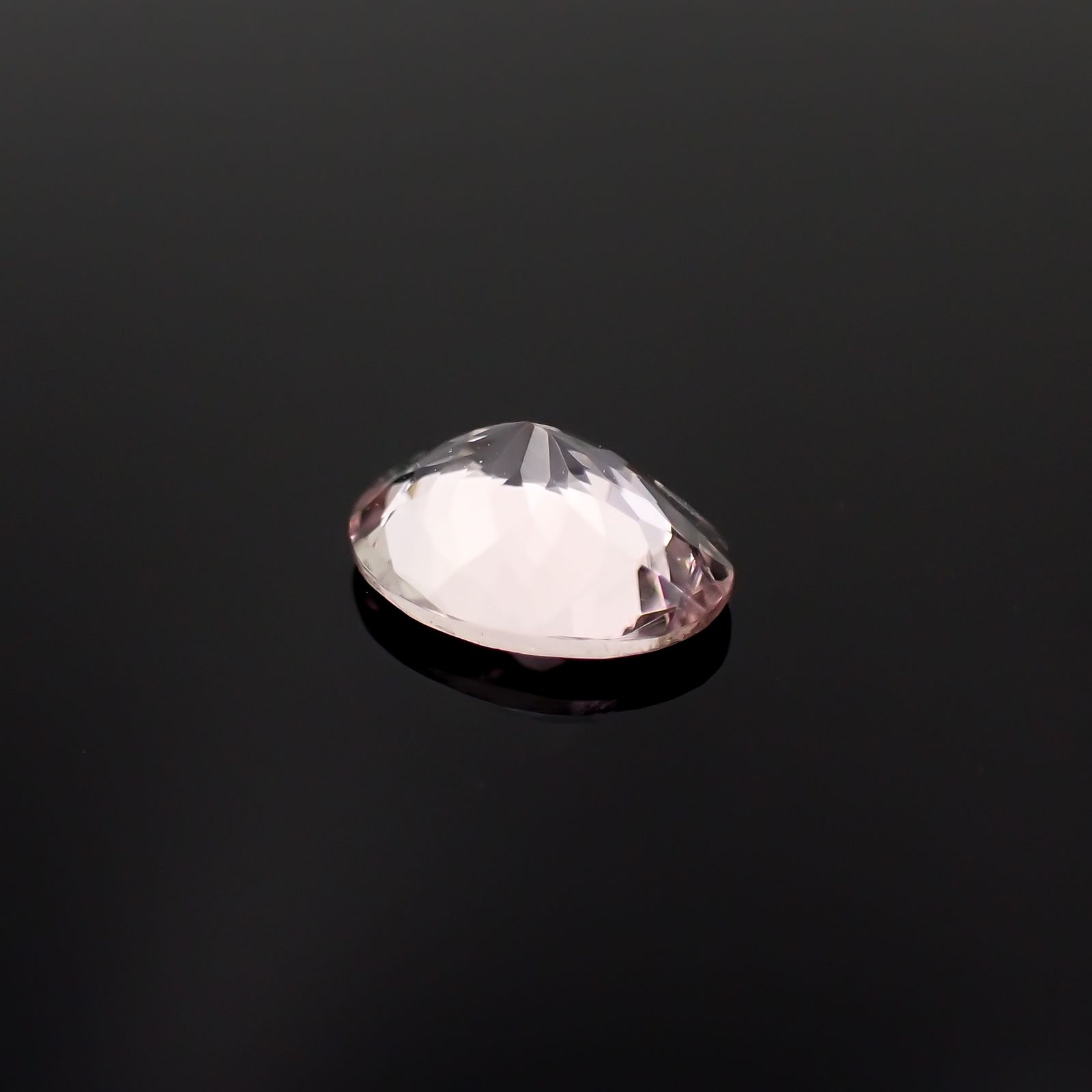 モルガナイト ブラジル産 0.88ct[230421788]7.8x5.9mm前後