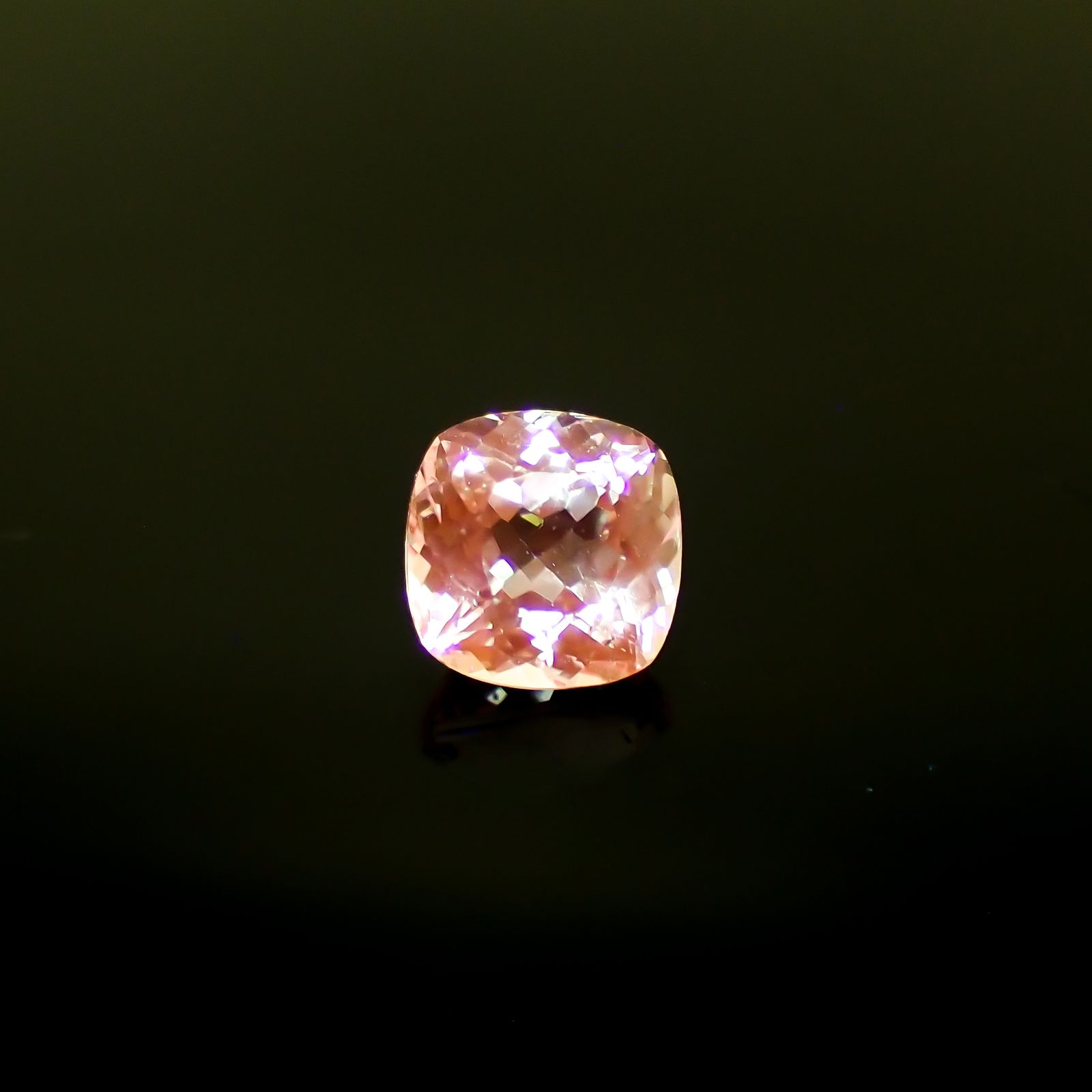 クンツァイト アフガニスタン産 1.97ct[231224786]7.2x7.1mm前後