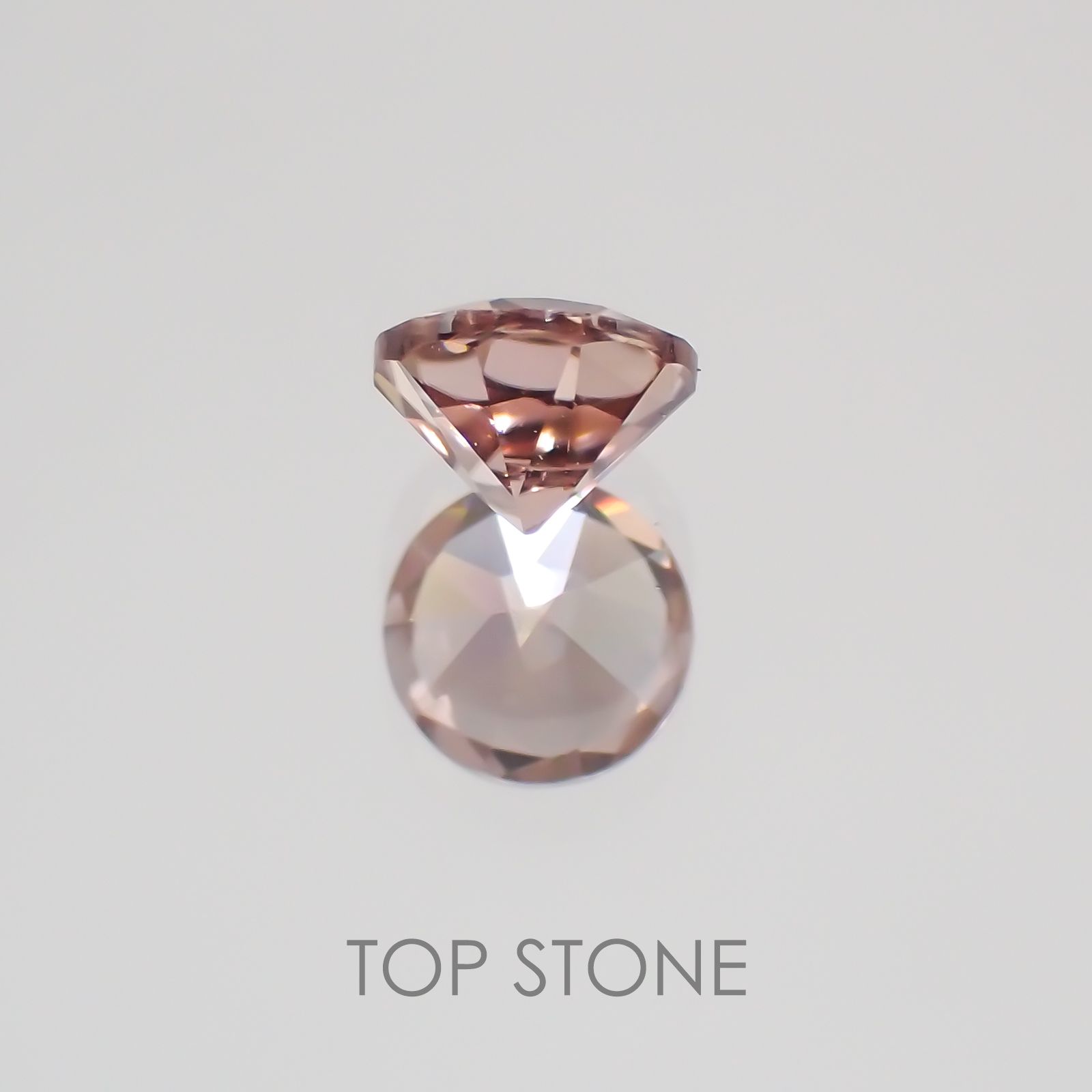 マラヤガーネット タンザニア産 ルース 0.39ct[21019365]4×4mm前後