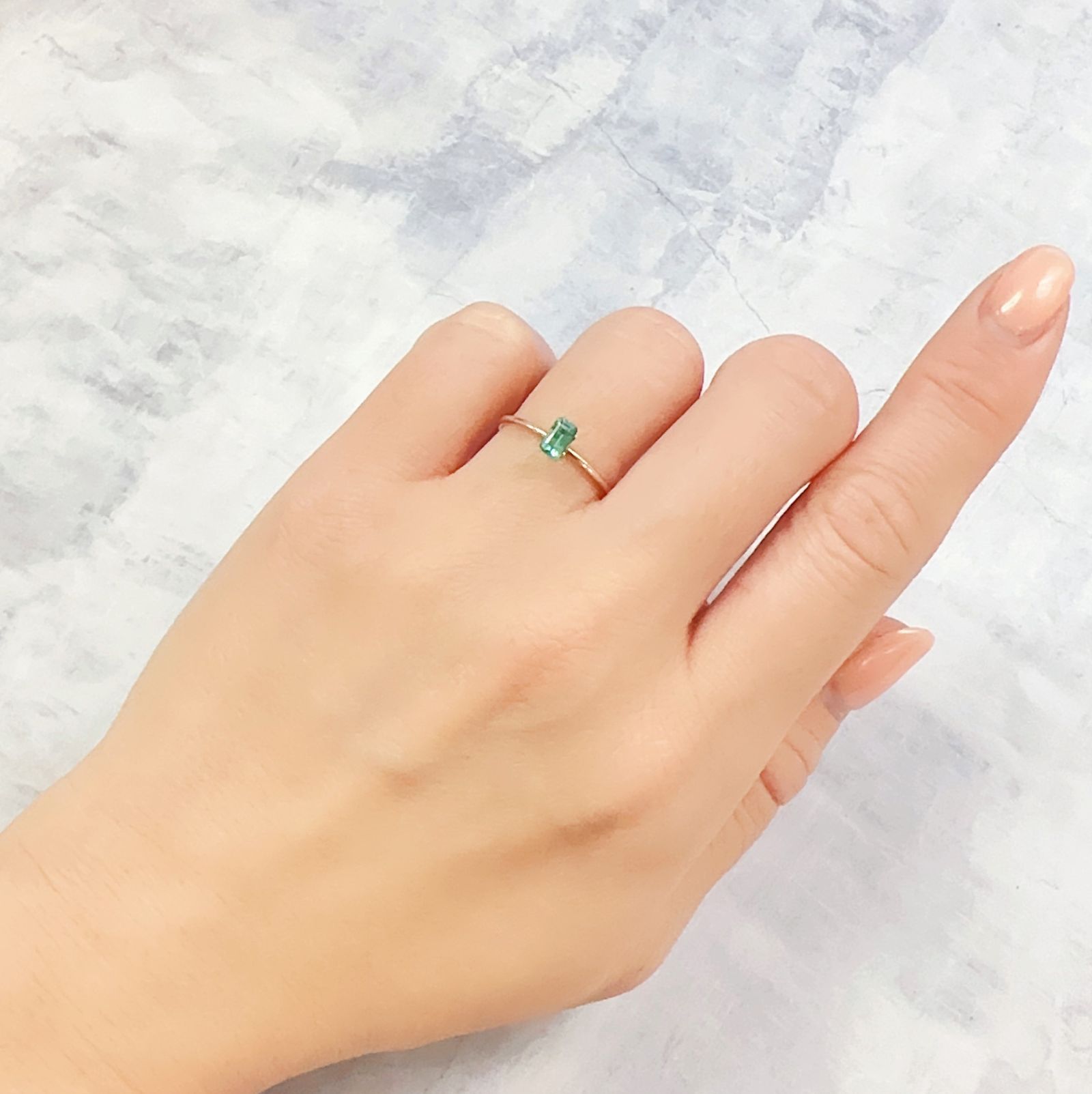 エメラルド ザンビア産 0.29ct[230120260]5x2.9mm前後