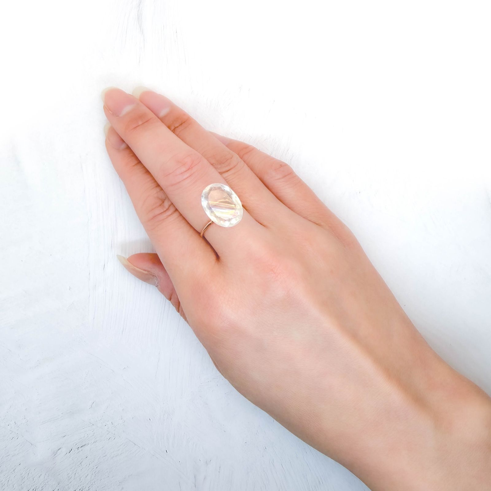 マラウイムーンストーン マラウイ共和国産 7.77ct / 15.4x11.3mm前後 [260331808]