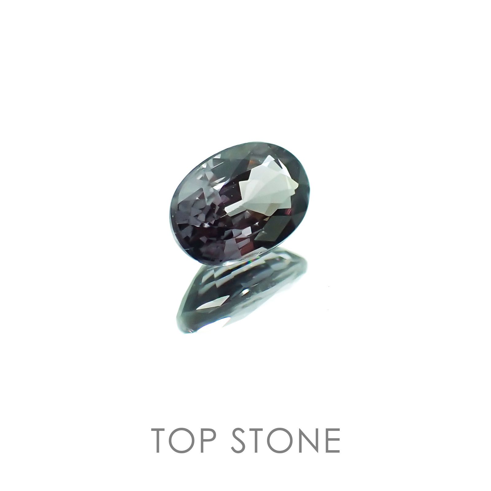 カラーチェンジガーネット(アレキタイプ) マダガスカル・ベキリー産 ルース 0.65ct[20117349]6.2×4.1mm前後