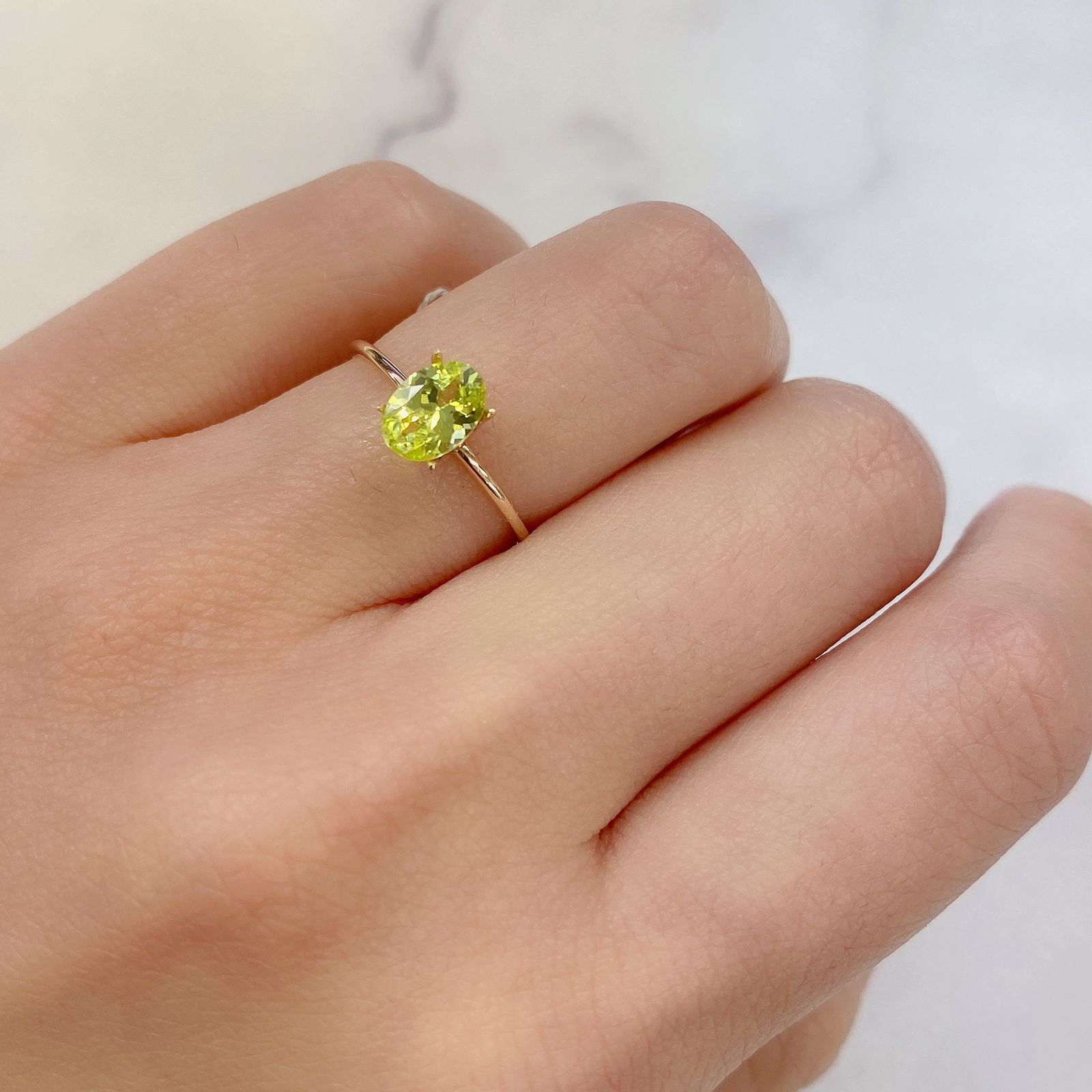 パロットクリソベリル(宝石名クリソベリル) インド産 0.74ct 識別済[210711519]7×5mm前後