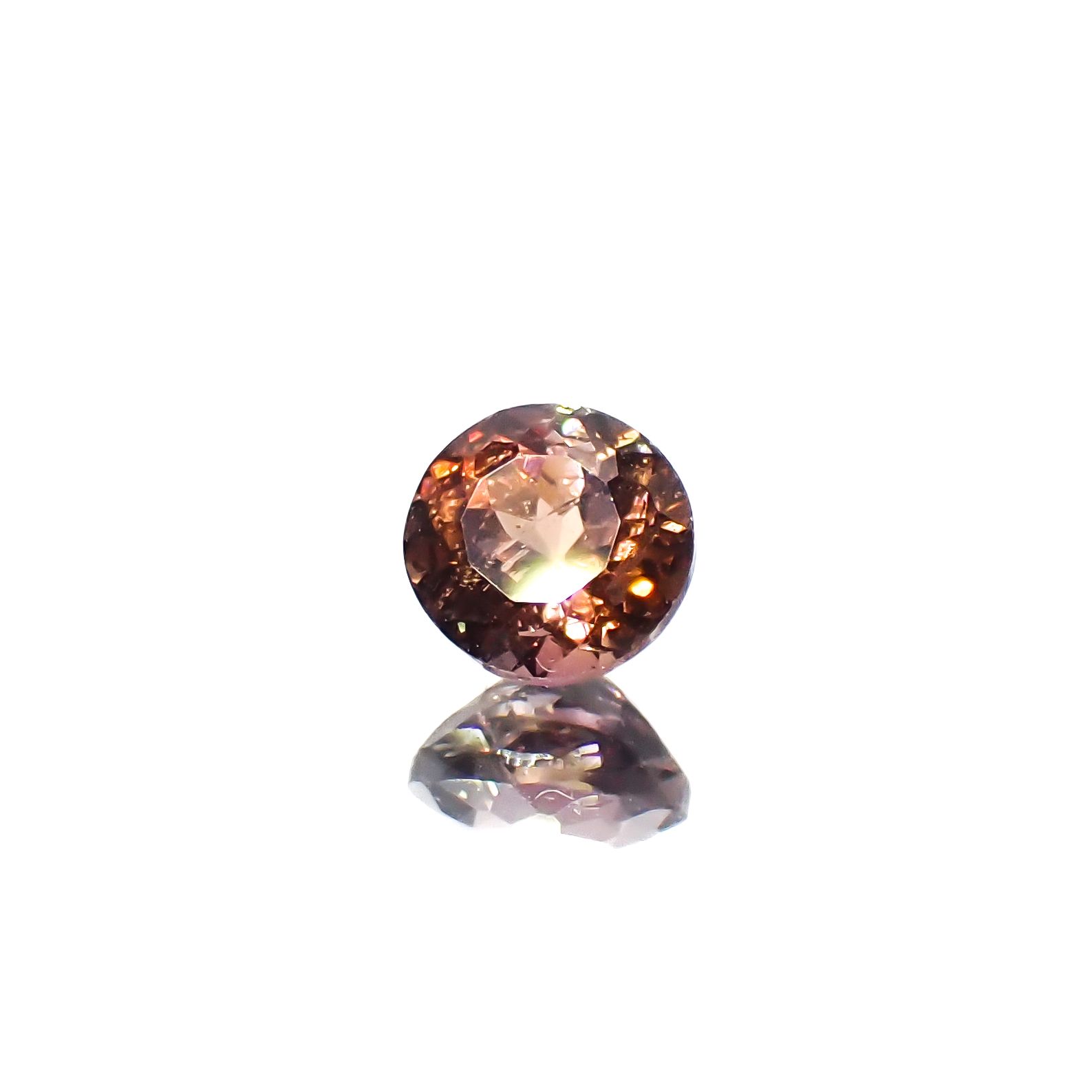 アキシナイト パキスタン産 0.42ct[240628141]4.4x4.4mm前後