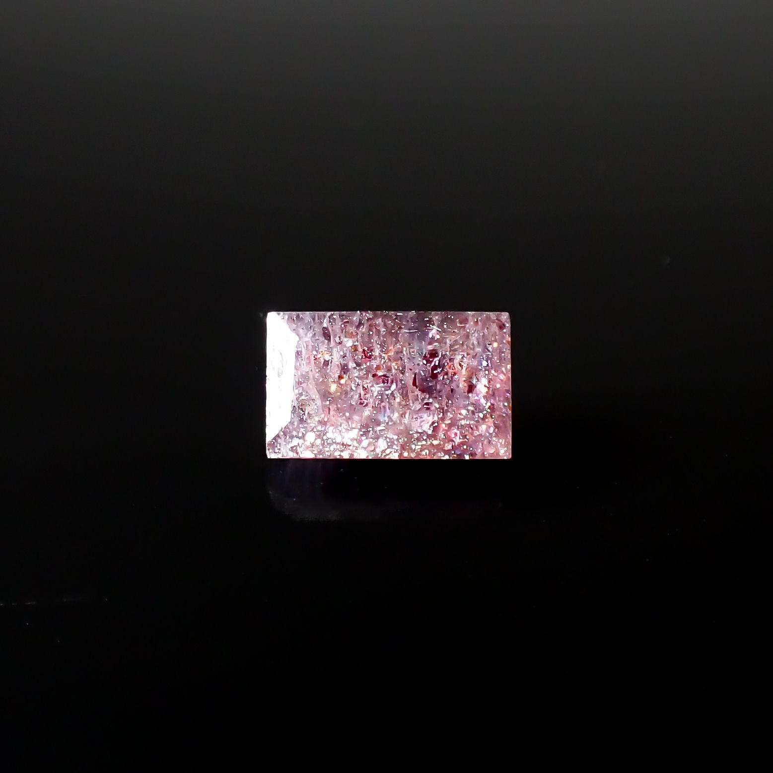 ブラッドショットアイオライト インド産 1.92ct[240125384]9.5x5.7mm前後