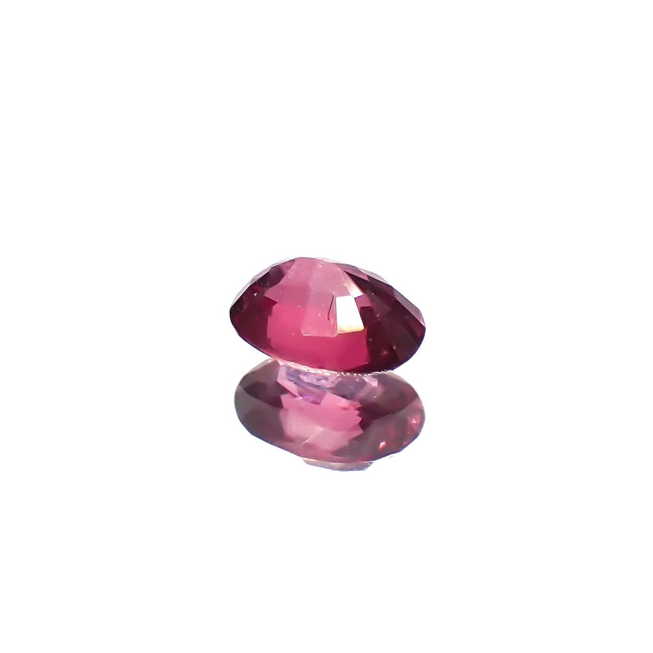 ルビー 非加熱 マダガスカル産 0.24ct[240326671]4.1x3.2mm前後