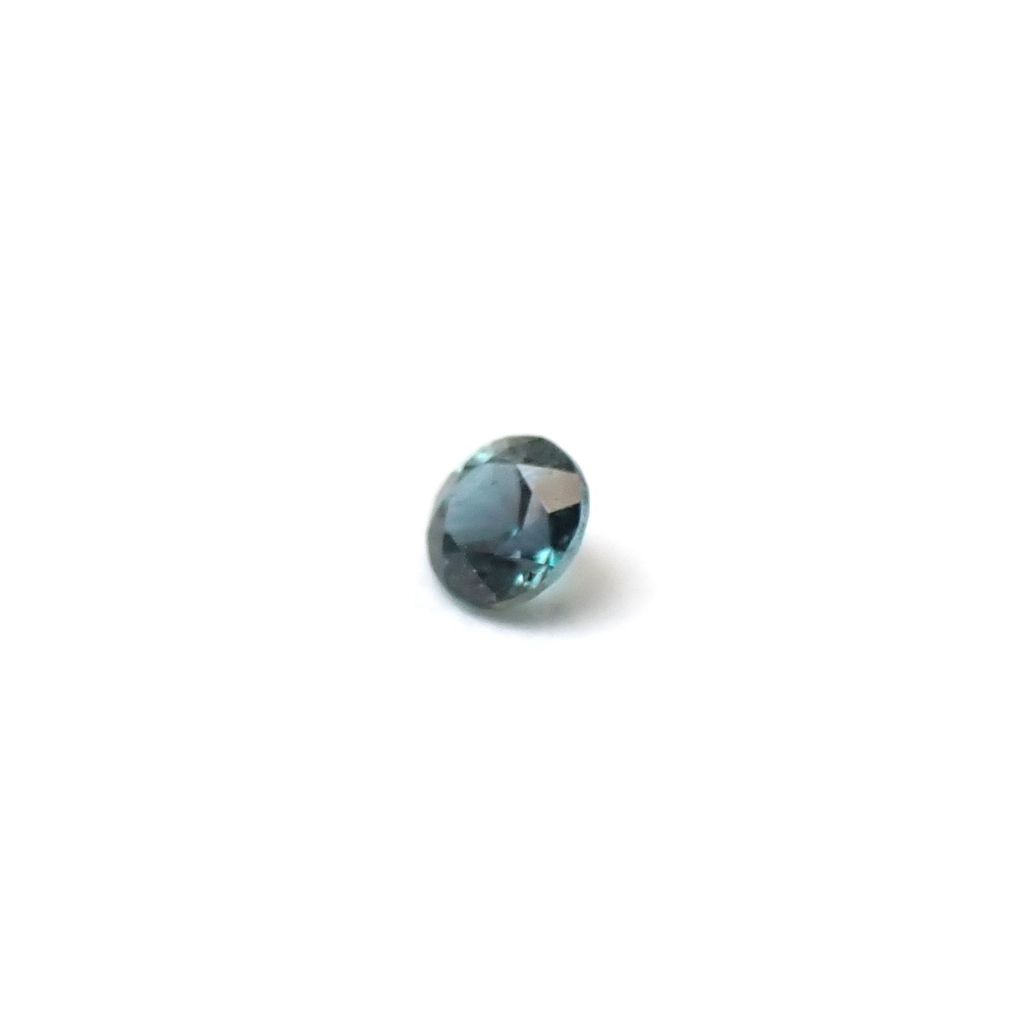 アレキサンドライト ロシア産 0.025ct / 1.7x1.7mm前後 [260532153]