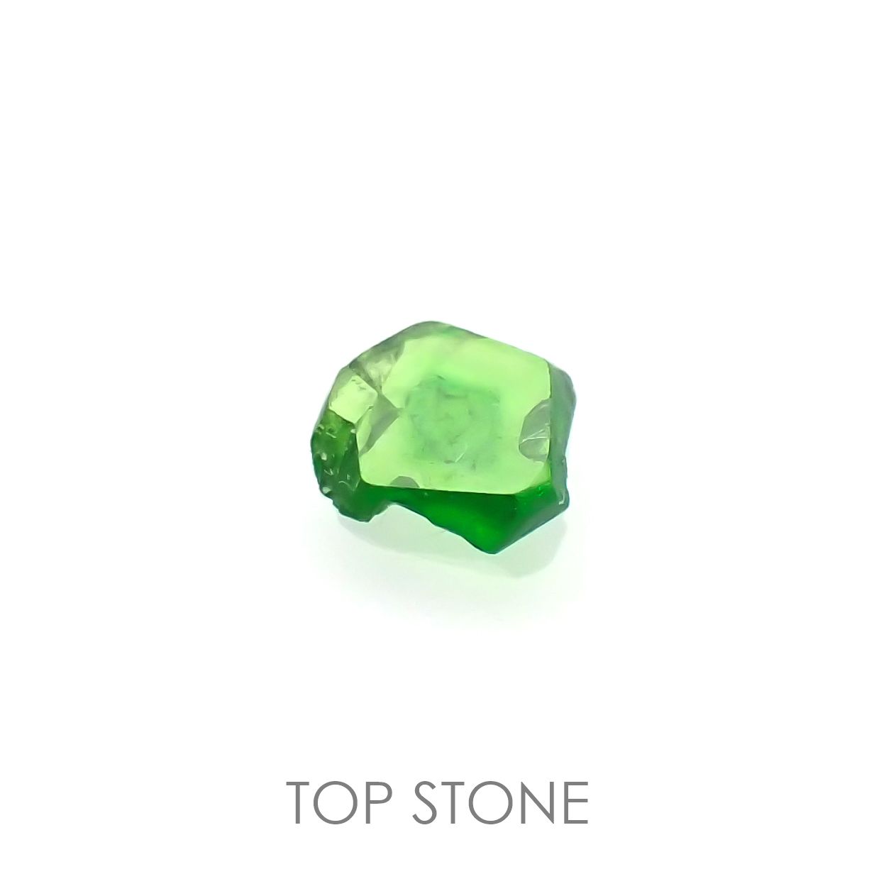 デマントイドガーネット(宝石名デマントイド・ガーネット) 原石・結晶 0.17ct 識別済[210912777]4×3.9mm前後