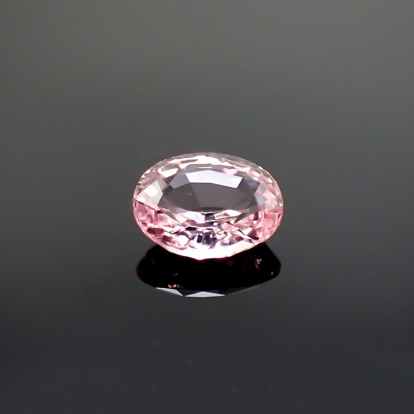 ピンクサファイア(宝石名ピンク・サファイア) マダガスカル/スリランカ産 0.48ct 識別済[210712553]5.1×4mm前後