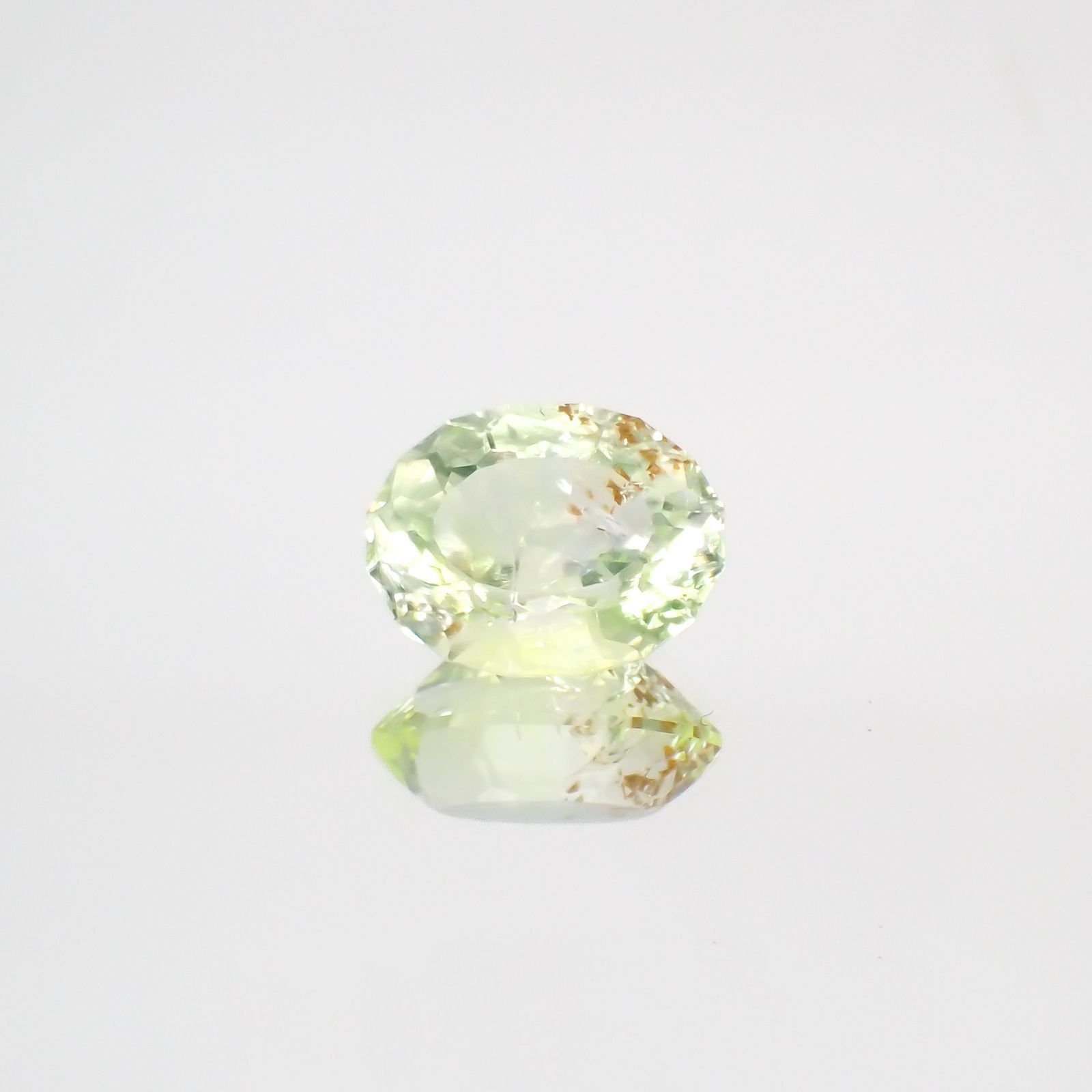 ハイアライトオパール(宝石名イエローグリーン コモン・オパール/別名ハイアライト)メキシコ産 ソ付(彩珠) 2.049ct / 9.9x7.7mm前後 [230119873]